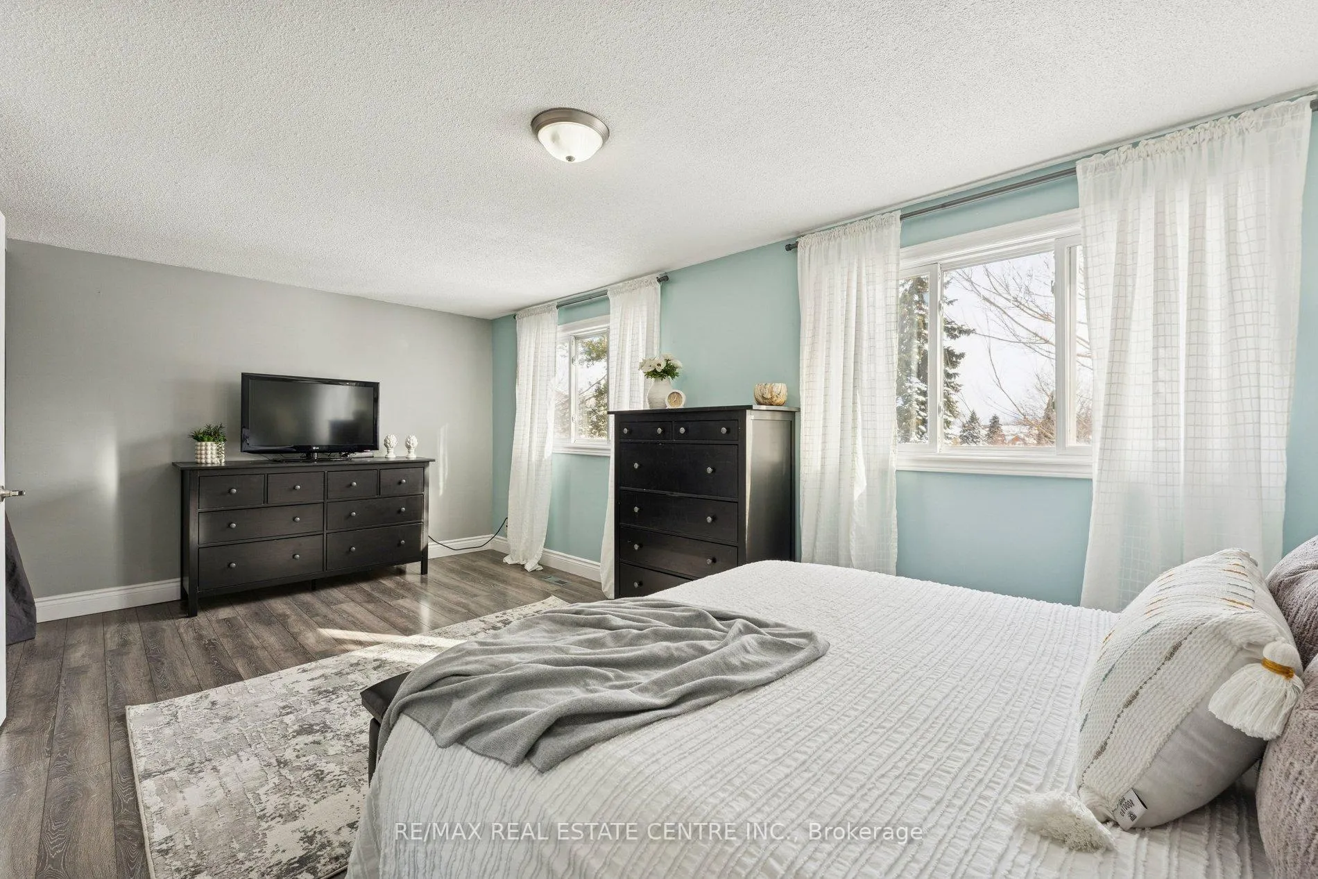 Photo 28 of 35 Primrose Crescent, Brampton, Heart Lake West — HOMEH