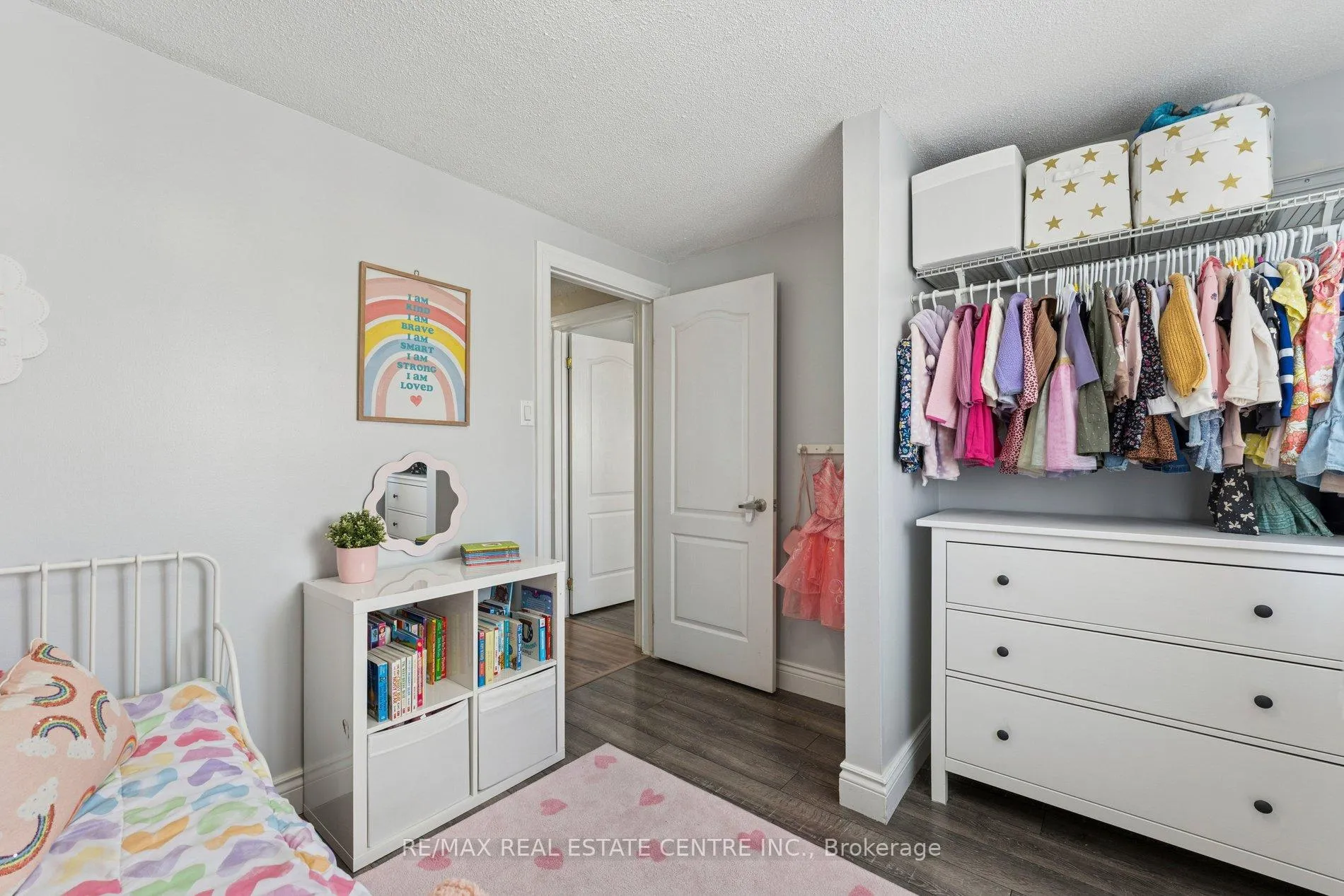 Photo 31 of 35 Primrose Crescent, Brampton, Heart Lake West — HOMEH