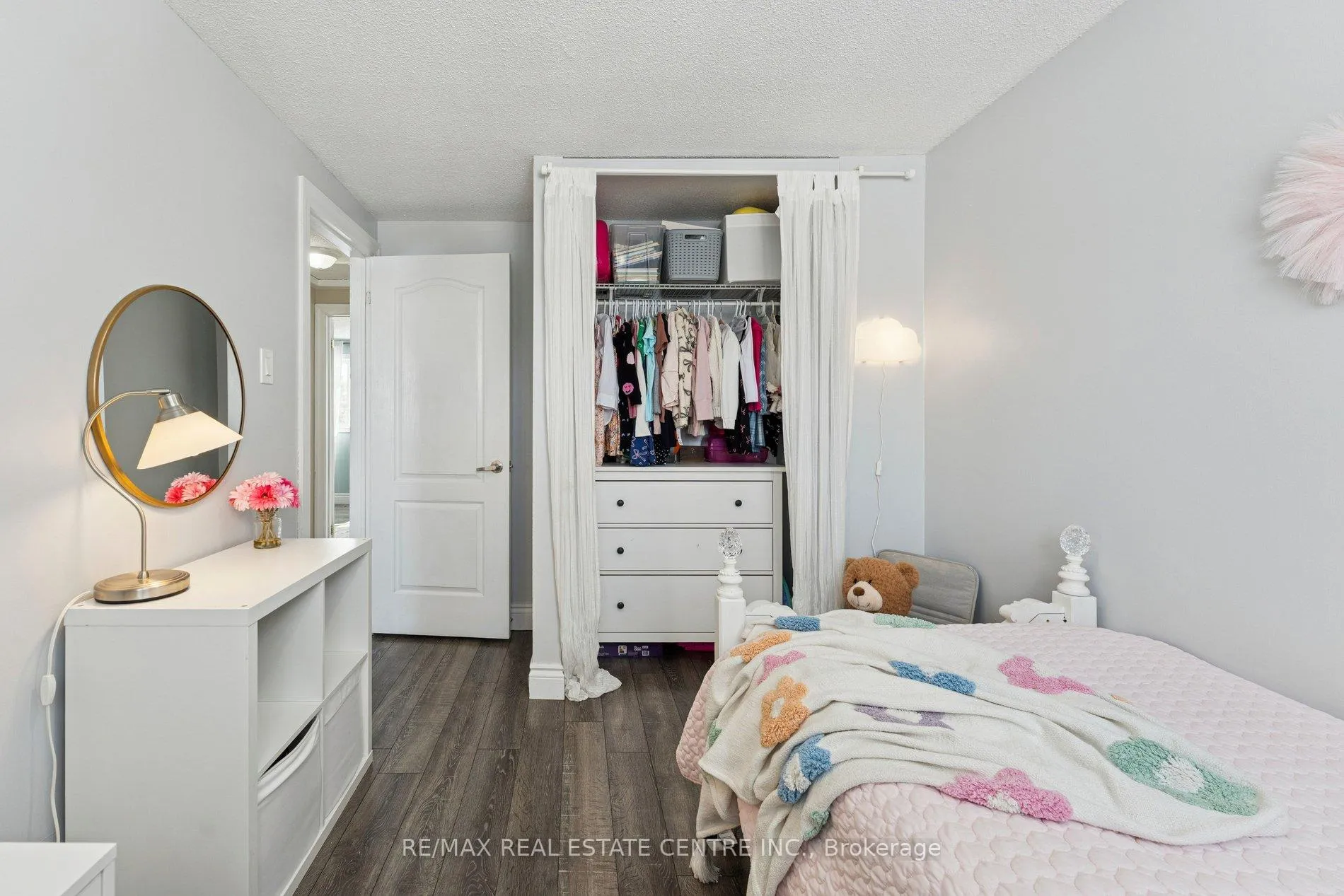 Photo 34 of 35 Primrose Crescent, Brampton, Heart Lake West — HOMEH