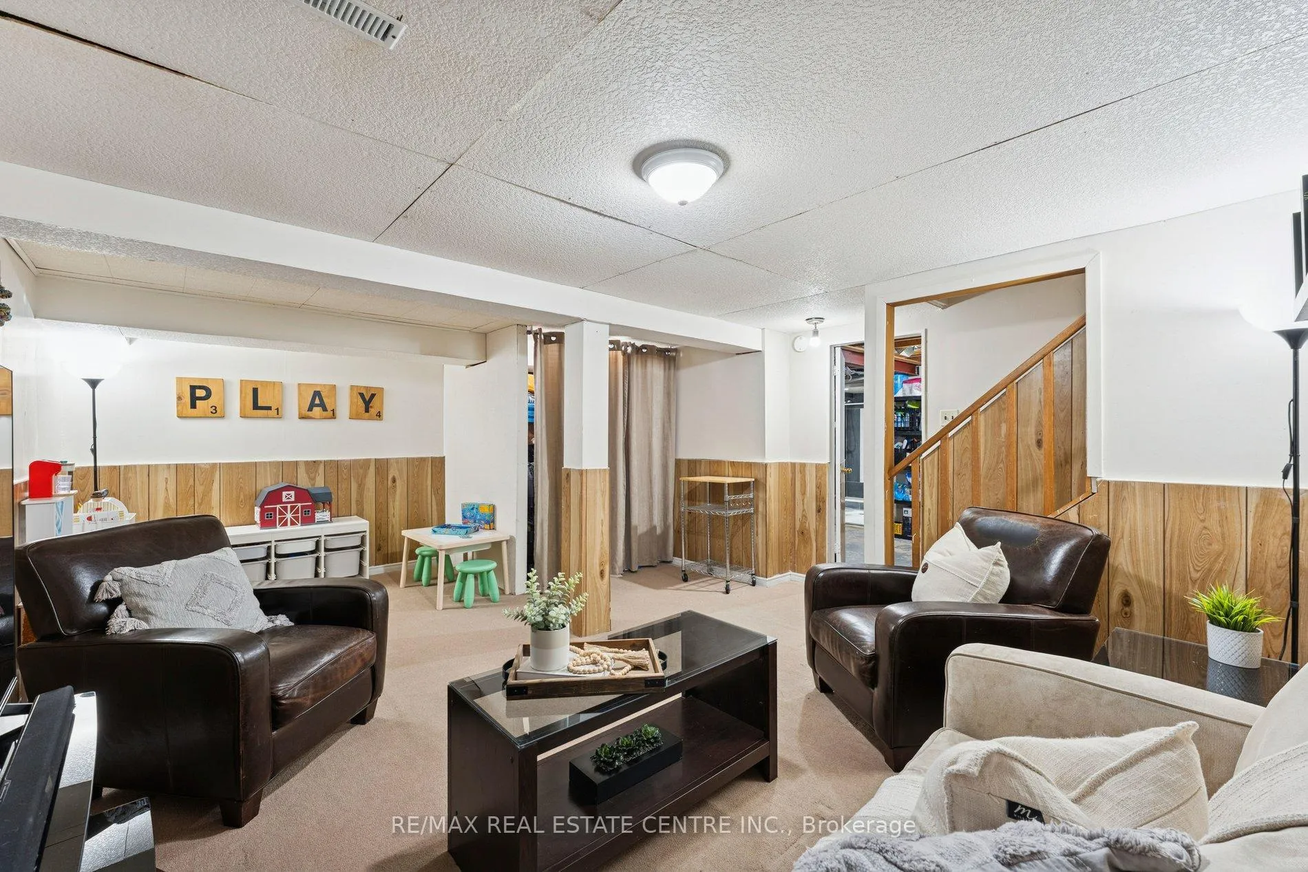 Photo 39 of 35 Primrose Crescent, Brampton, Heart Lake West — HOMEH