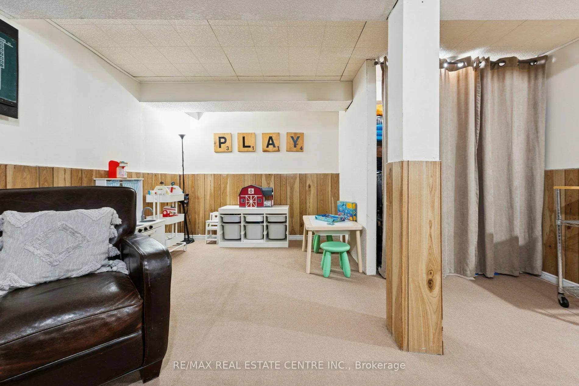 Photo 40 of 35 Primrose Crescent, Brampton, Heart Lake West — HOMEH