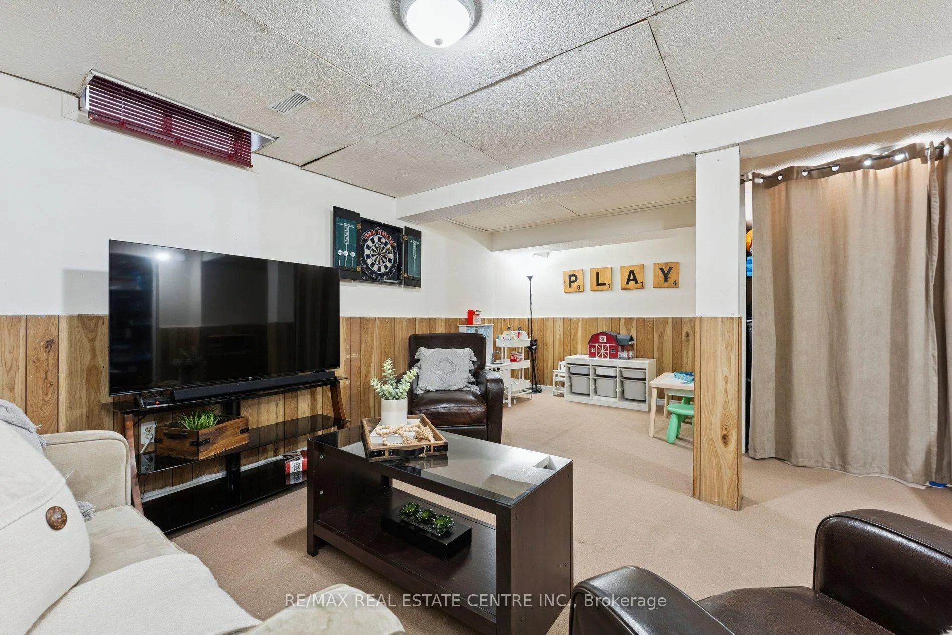 Photo 41 of 35 Primrose Crescent, Brampton, Heart Lake West — HOMEH