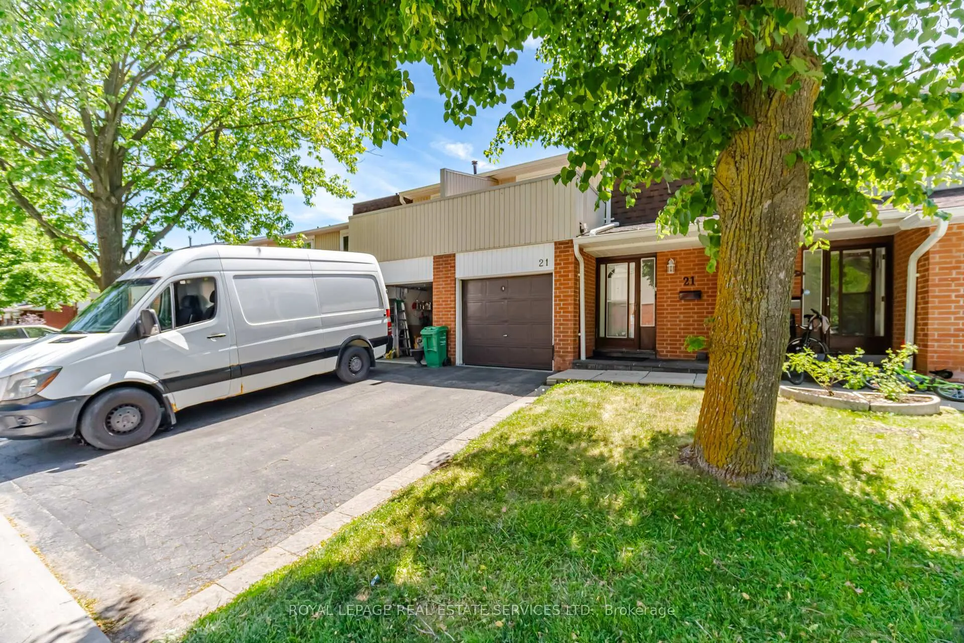 Photo 5 of Unit 21, 345 Meadows Boulevard, Mississauga, Rathwood — HOMEH