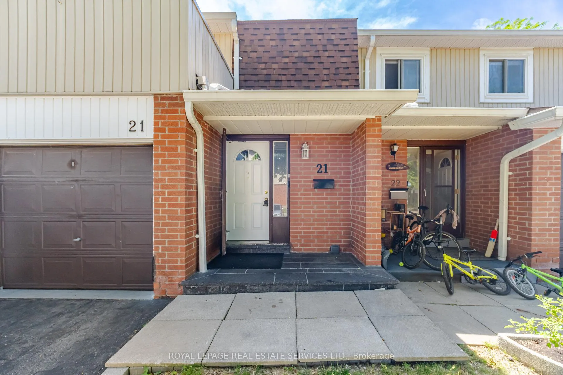 Photo 6 of Unit 21, 345 Meadows Boulevard, Mississauga, Rathwood — HOMEH