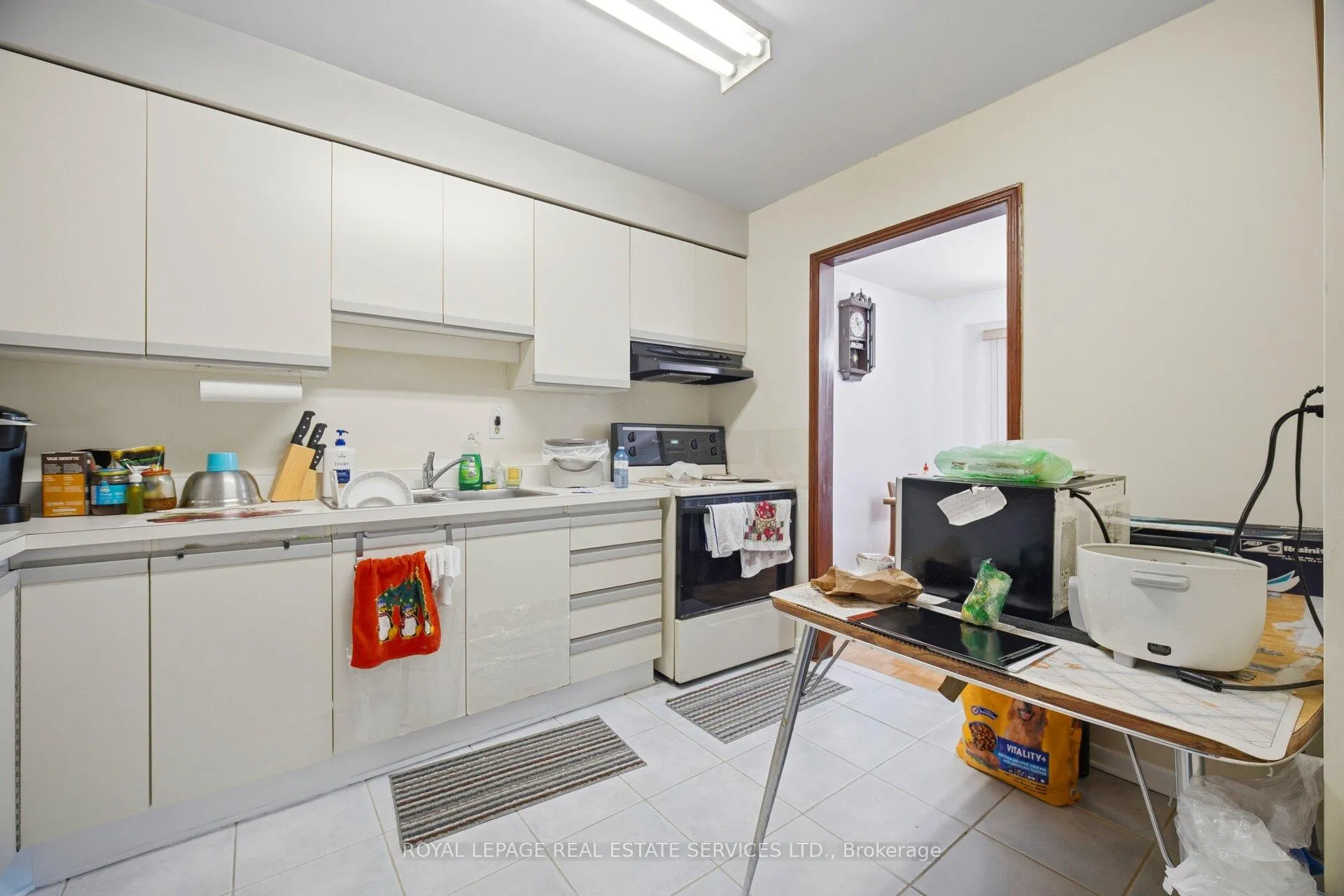 Photo 18 of Unit 21, 345 Meadows Boulevard, Mississauga, Rathwood — HOMEH