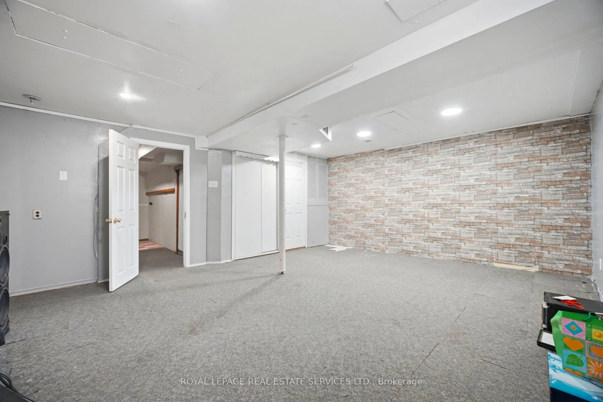Photo 37 of Unit 21, 345 Meadows Boulevard, Mississauga, Rathwood — HOMEH