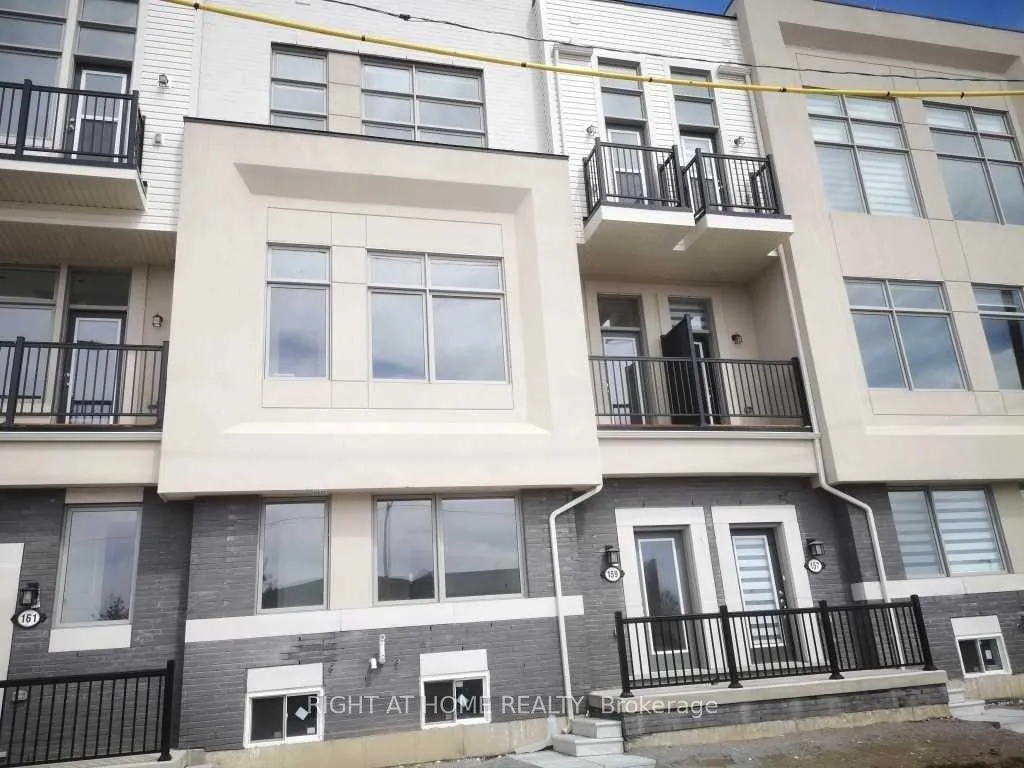 Photo 2 of 159 Markland Street, Markham, Cachet — HOMEH