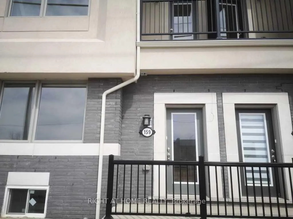 Photo 3 of 159 Markland Street, Markham, Cachet — HOMEH