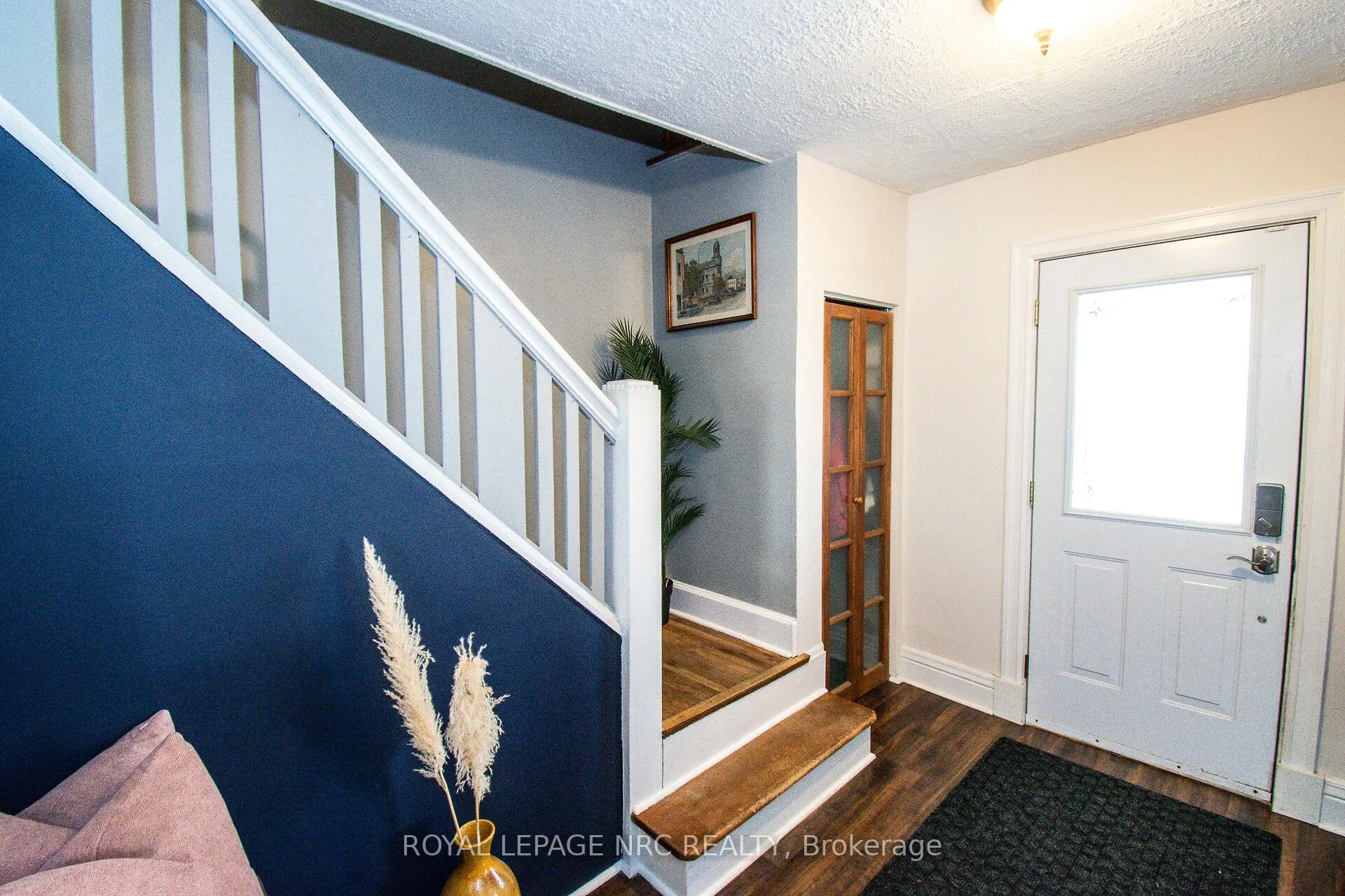 Photo 8 of 116 Lowell Avenue, St. Catharines, Downtown — HOMEH
