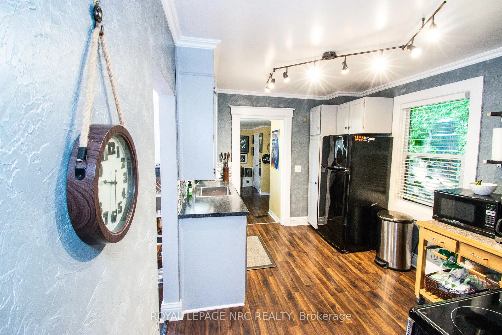 Photo 19 of 116 Lowell Avenue, St. Catharines, Downtown — HOMEH