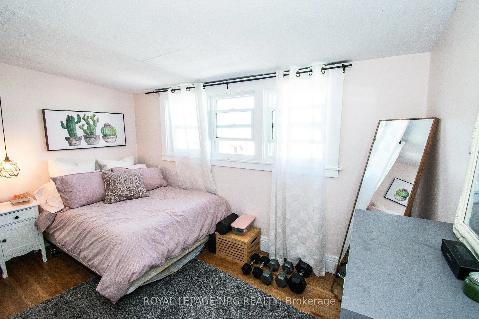 Photo 41 of 116 Lowell Avenue, St. Catharines, Downtown — HOMEH