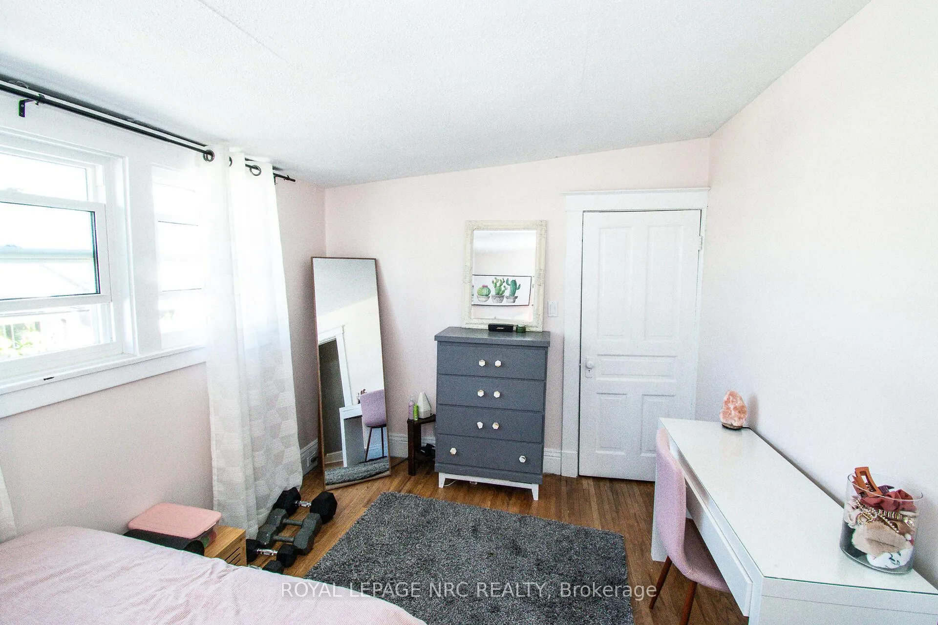 Photo 42 of 116 Lowell Avenue, St. Catharines, Downtown — HOMEH