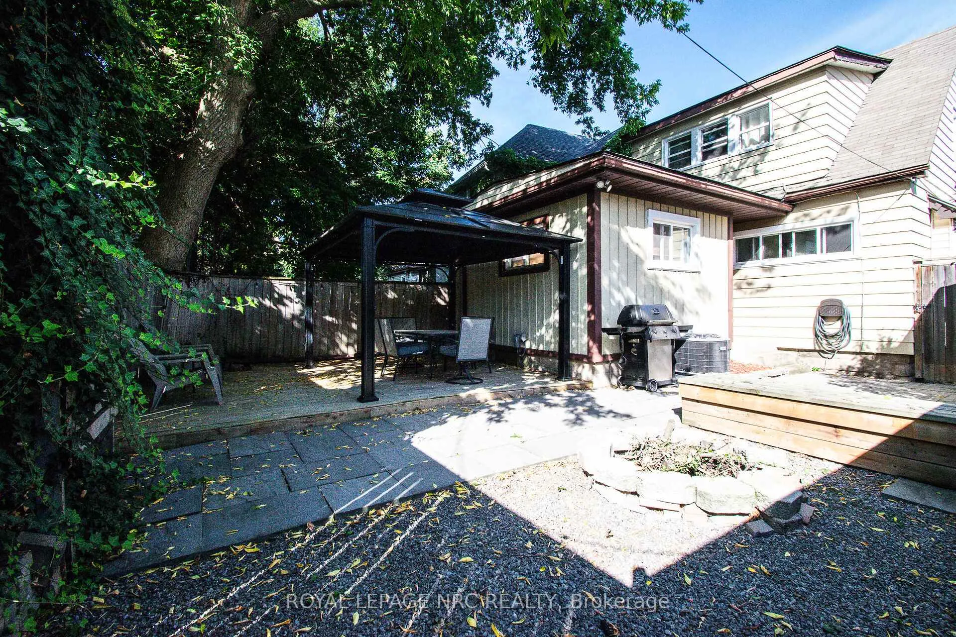 Photo 43 of 116 Lowell Avenue, St. Catharines, Downtown — HOMEH