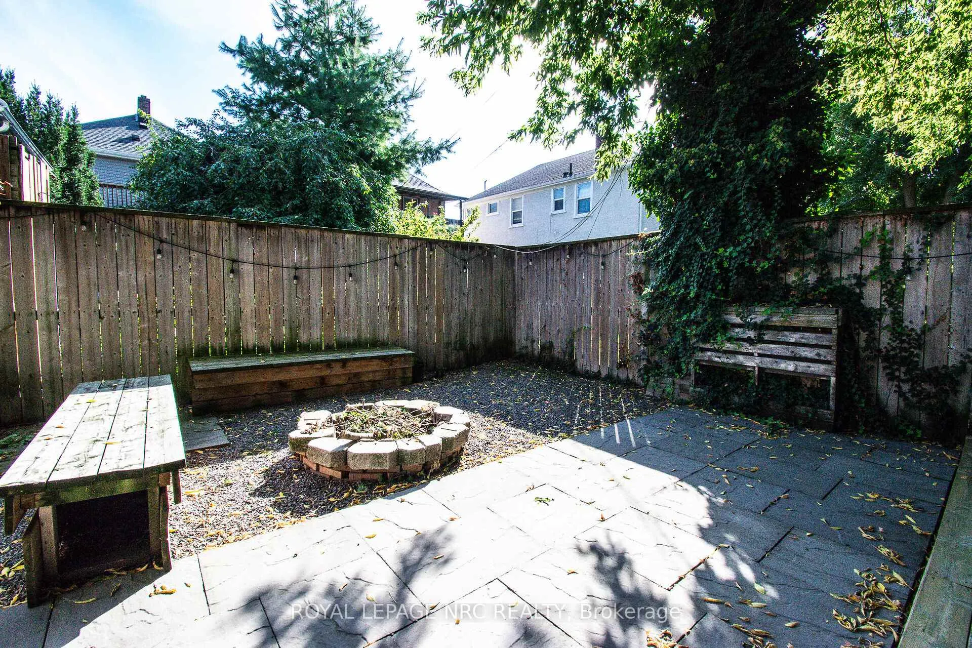 Photo 49 of 116 Lowell Avenue, St. Catharines, Downtown — HOMEH