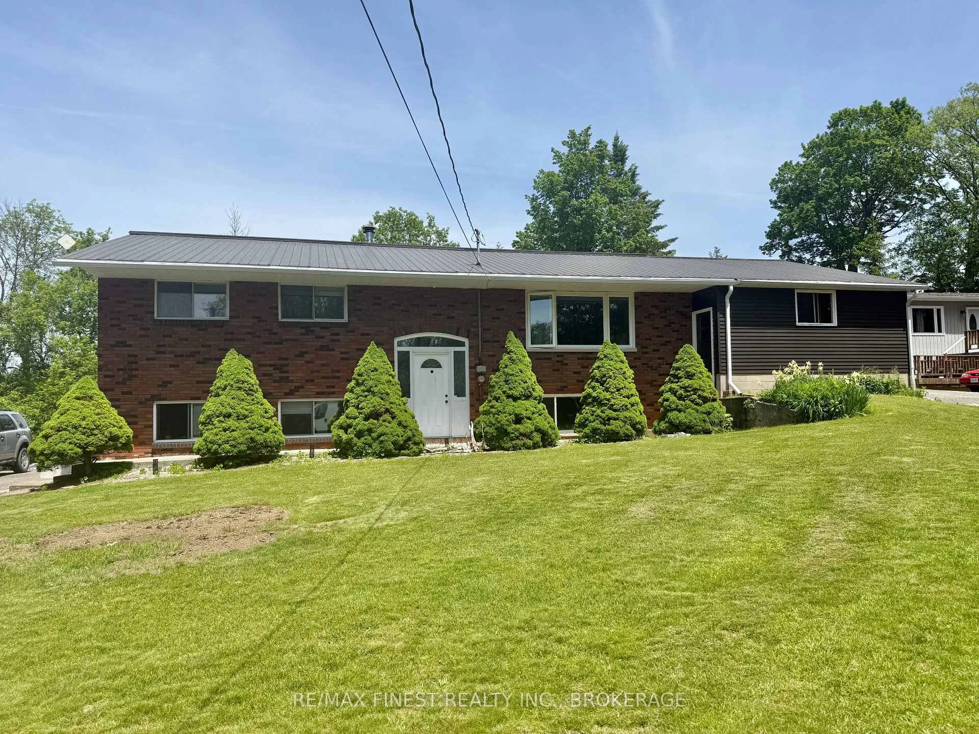 Photo 1 of 4333 Maple Drive, Frontenac, Frontenac South — HOMEH