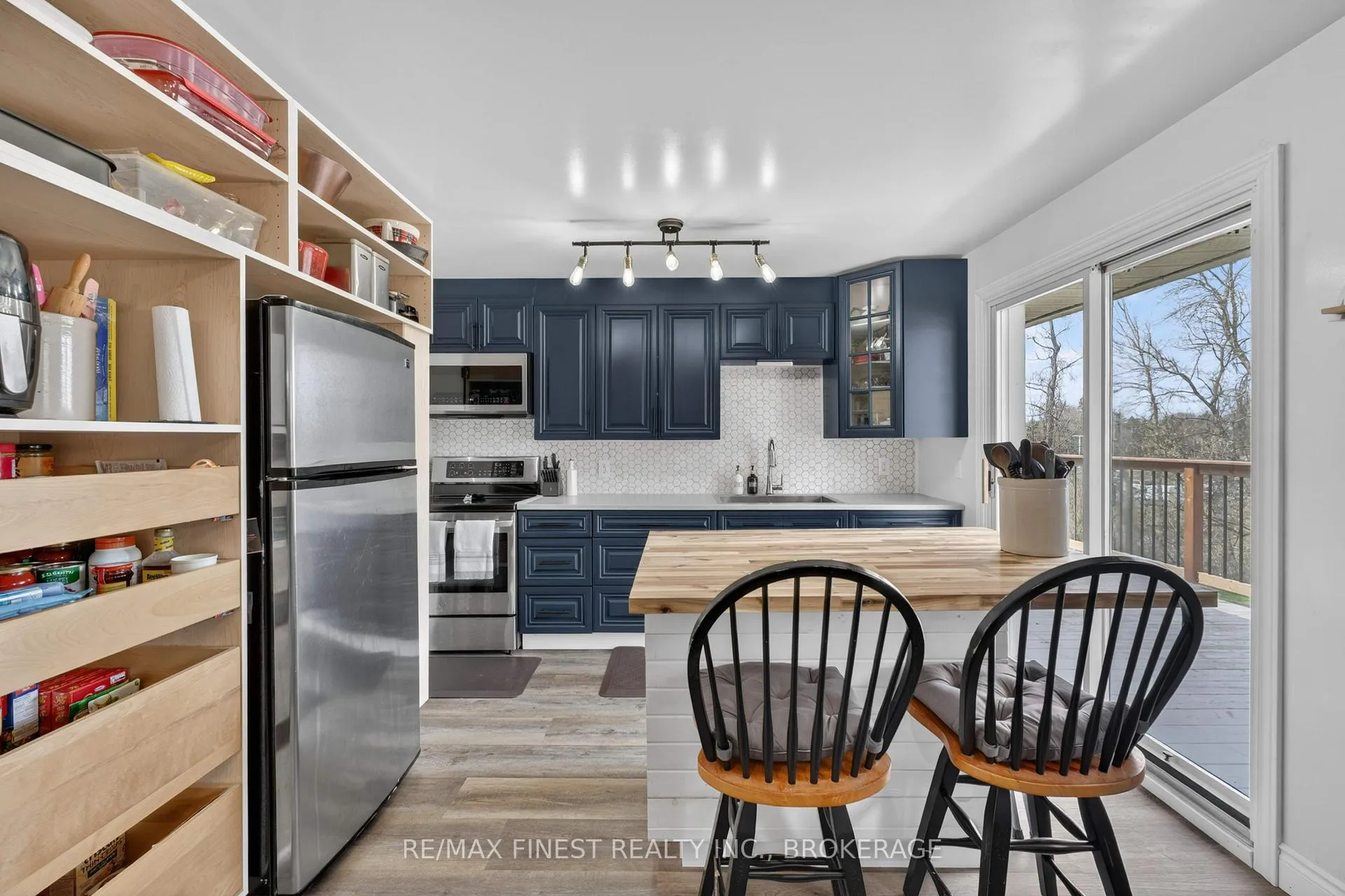 Photo 7 of 4333 Maple Drive, Frontenac, Frontenac South — HOMEH