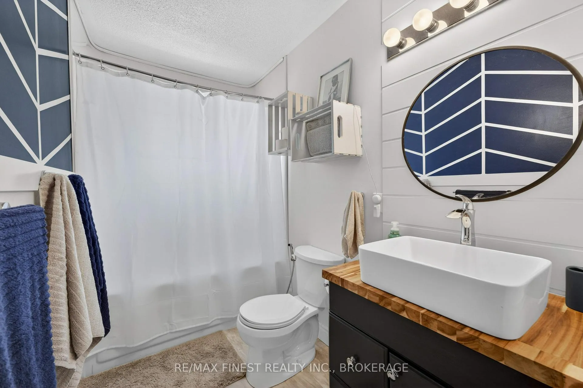 Photo 12 of 4333 Maple Drive, Frontenac, Frontenac South — HOMEH