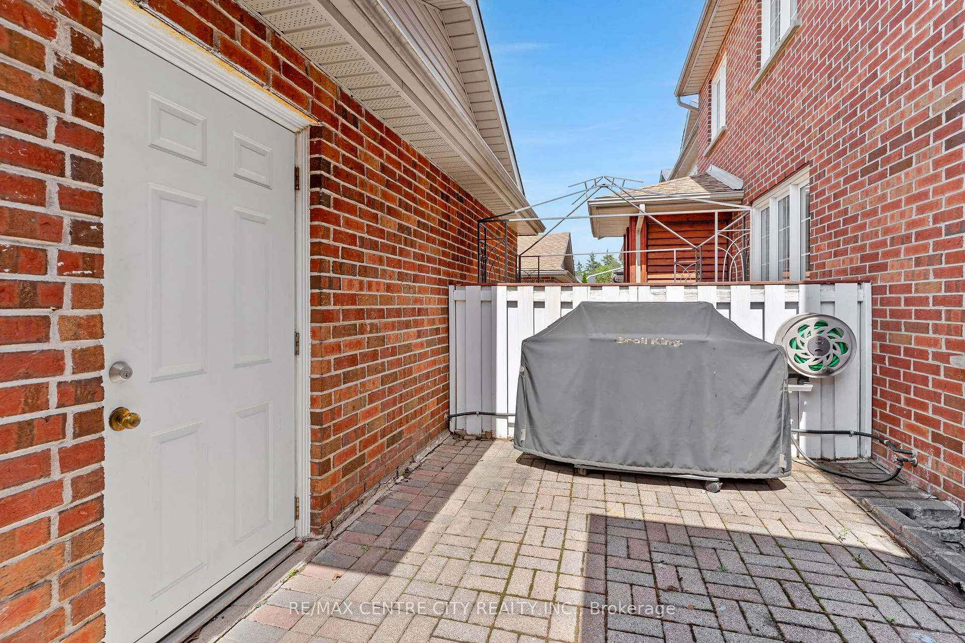 Photo 6 of 67 Ralgreen Crescent, Kitchener — HOMEH