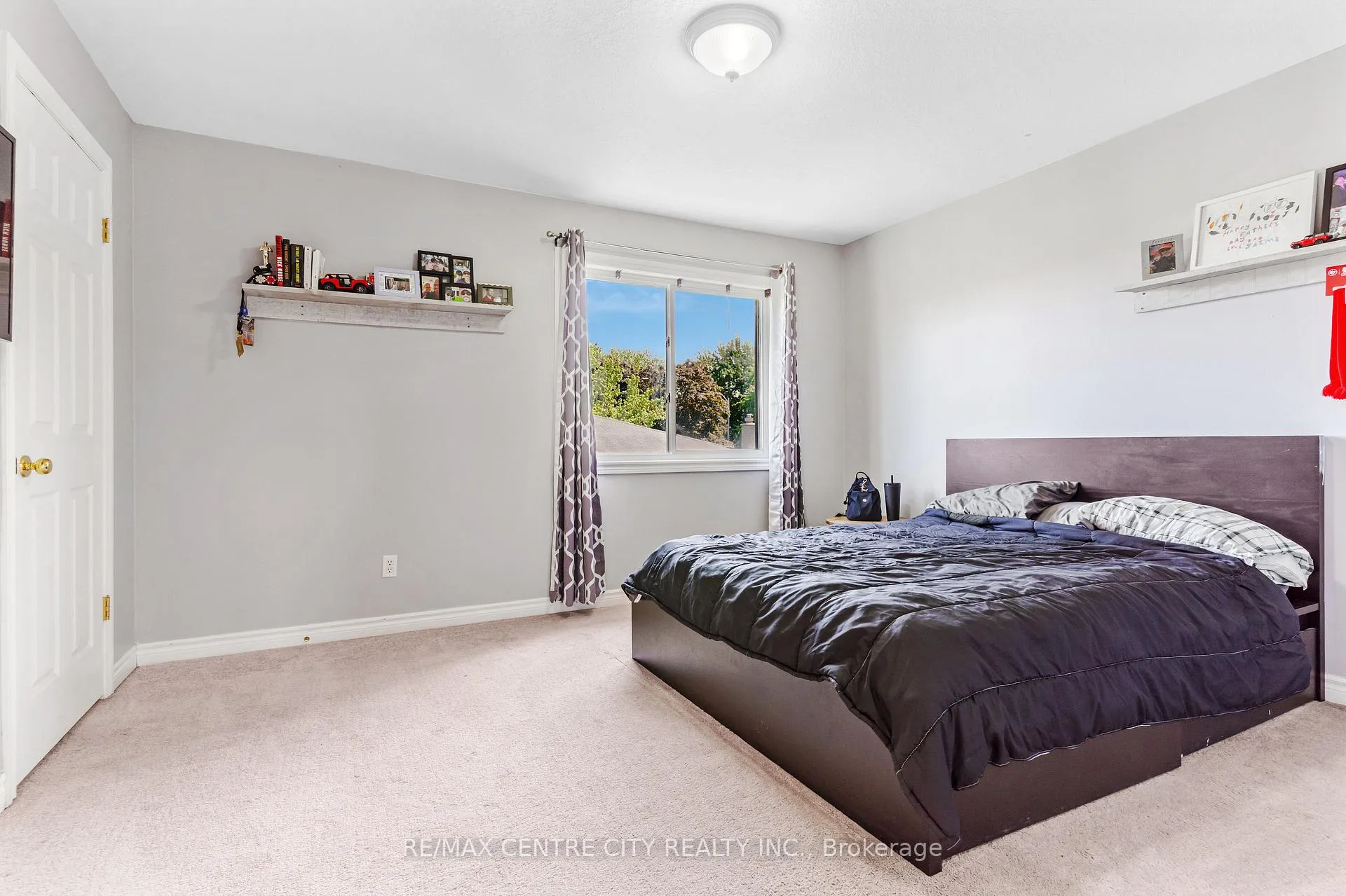 Photo 8 of 67 Ralgreen Crescent, Kitchener — HOMEH