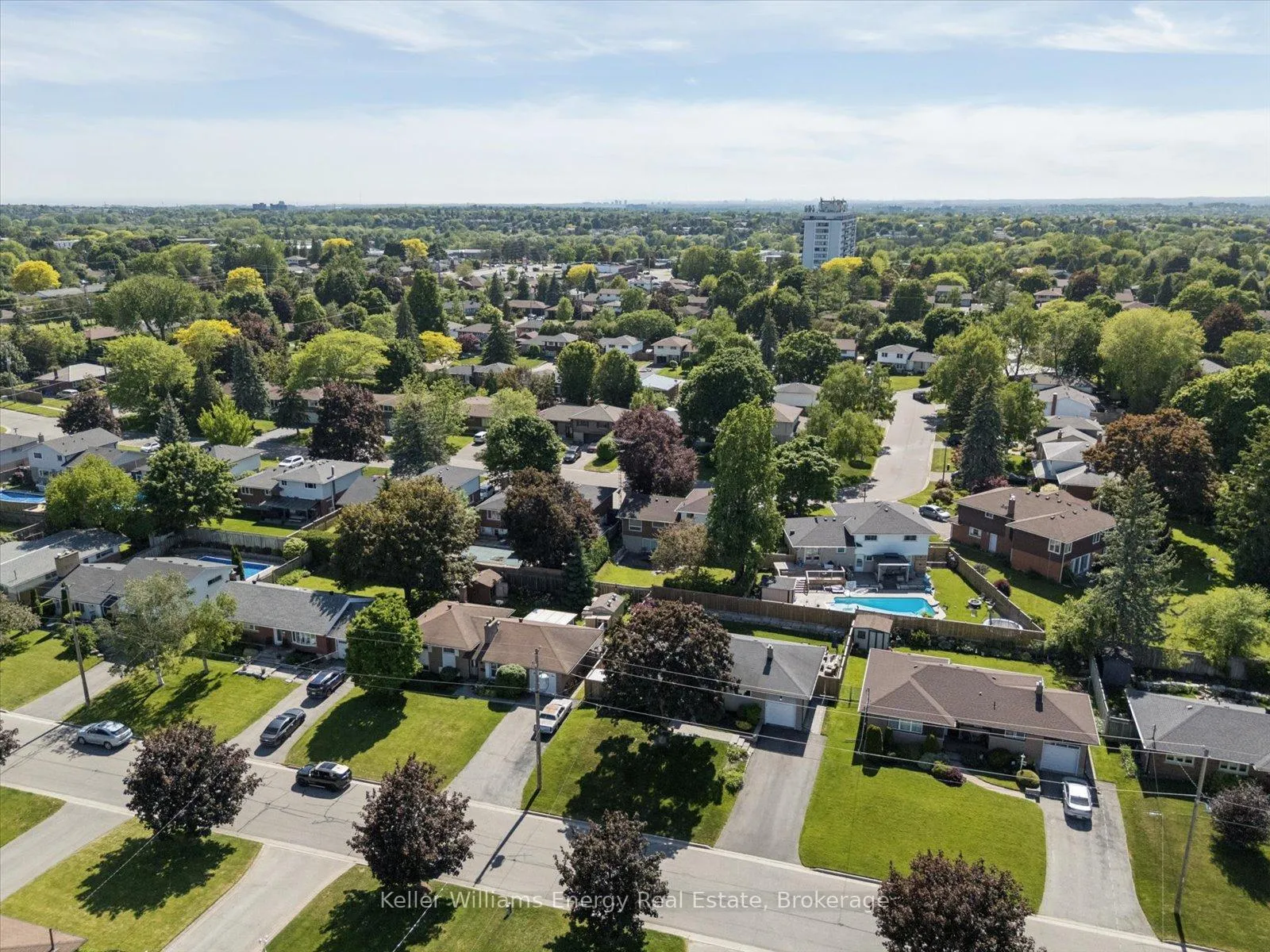 Photo 46 of 744 Glengrove Street, Oshawa, Northglen — HOMEH