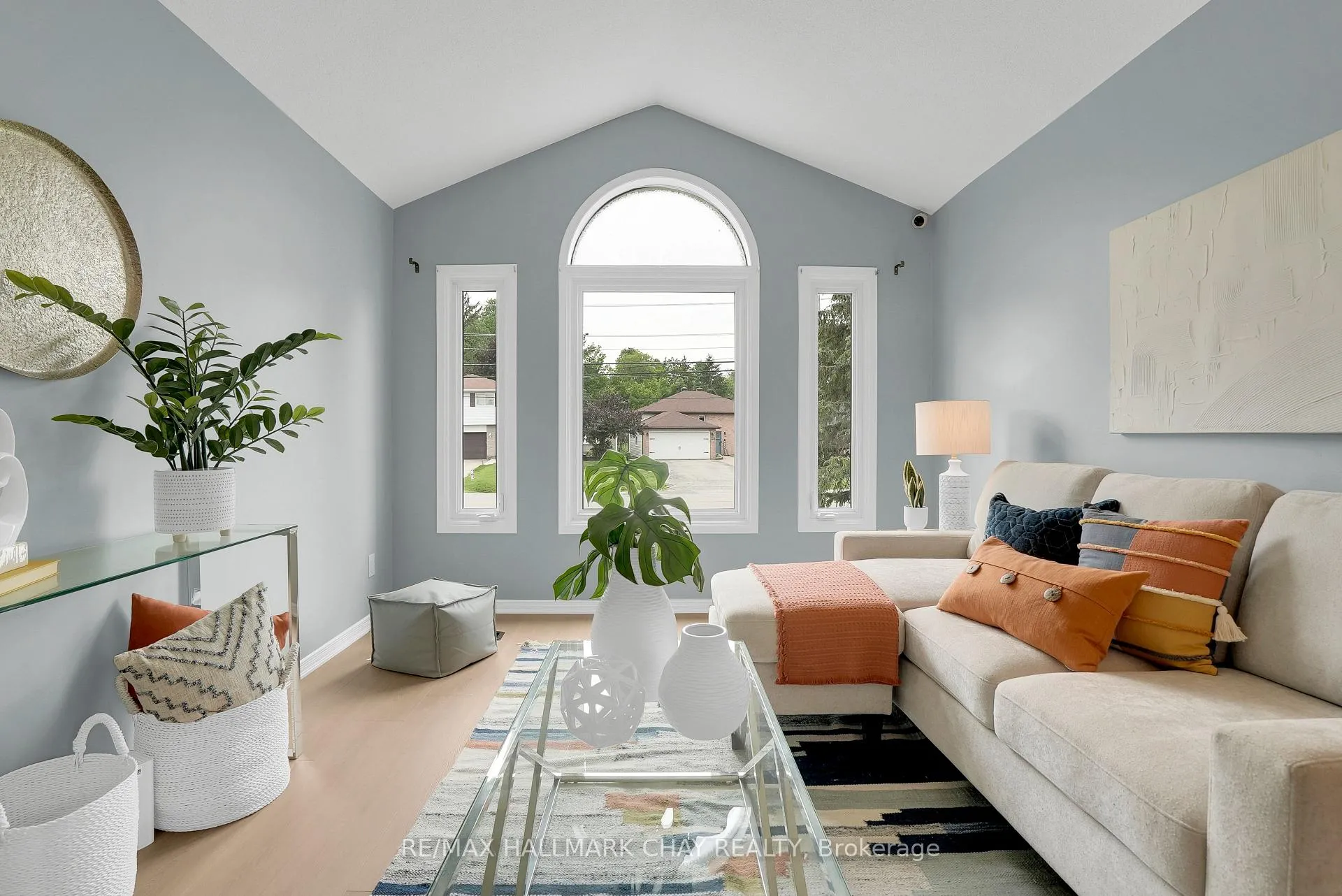 Photo 6 of 121 Huronia Road, Barrie, Painswick North — HOMEH