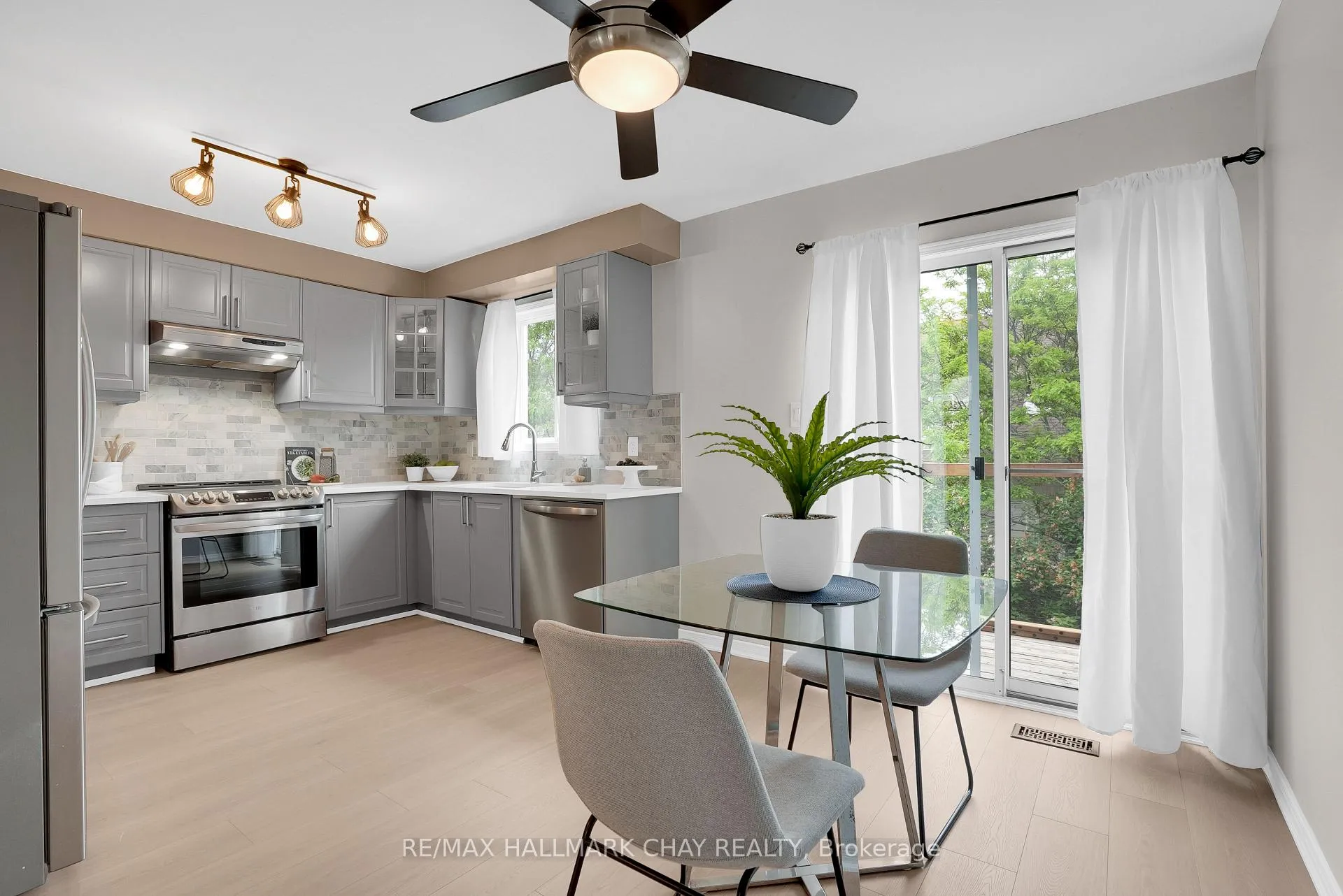 Photo 15 of 121 Huronia Road, Barrie, Painswick North — HOMEH