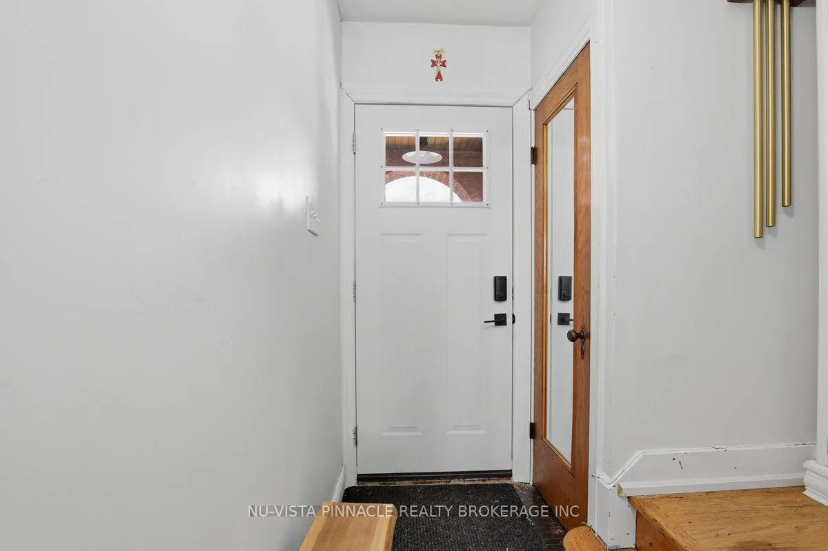 Photo 6 of 193 Waterloo Street, Kitchener, Fairfield — HOMEH
