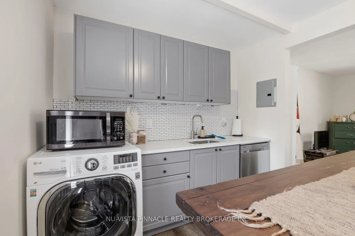 Photo 31 of 193 Waterloo Street, Kitchener, Fairfield — HOMEH