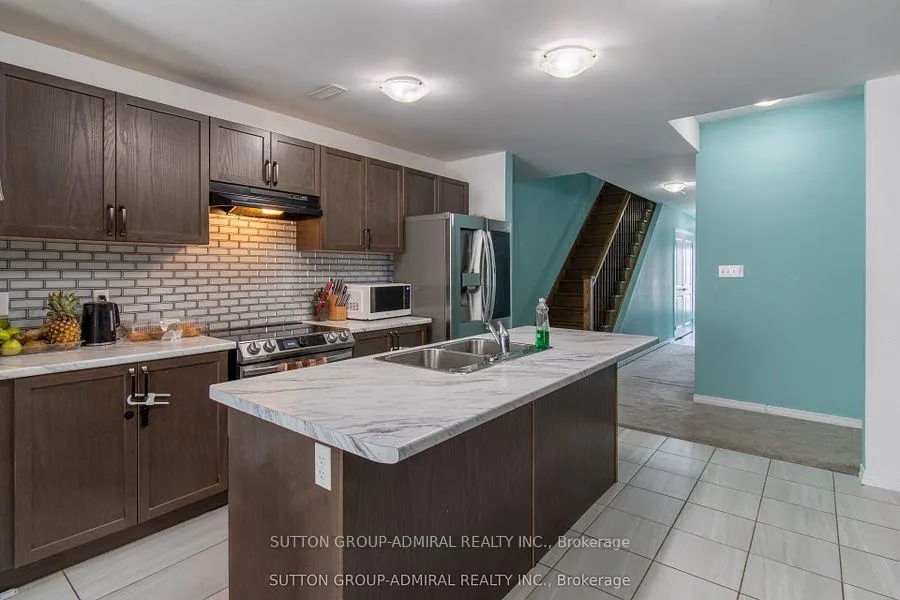 Photo 7 of Unit 1-2, 62 Alaskan Heights, Barrie, Rural Barrie Southwest — HOMEH