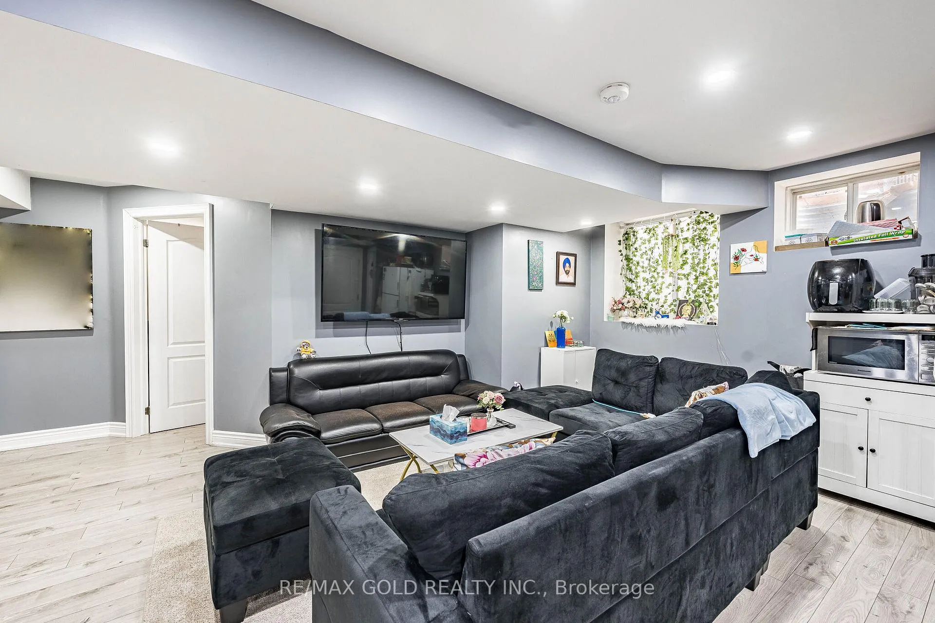 Photo 34 of 7 Troyer Street, Brampton, Northwest Brampton — HOMEH