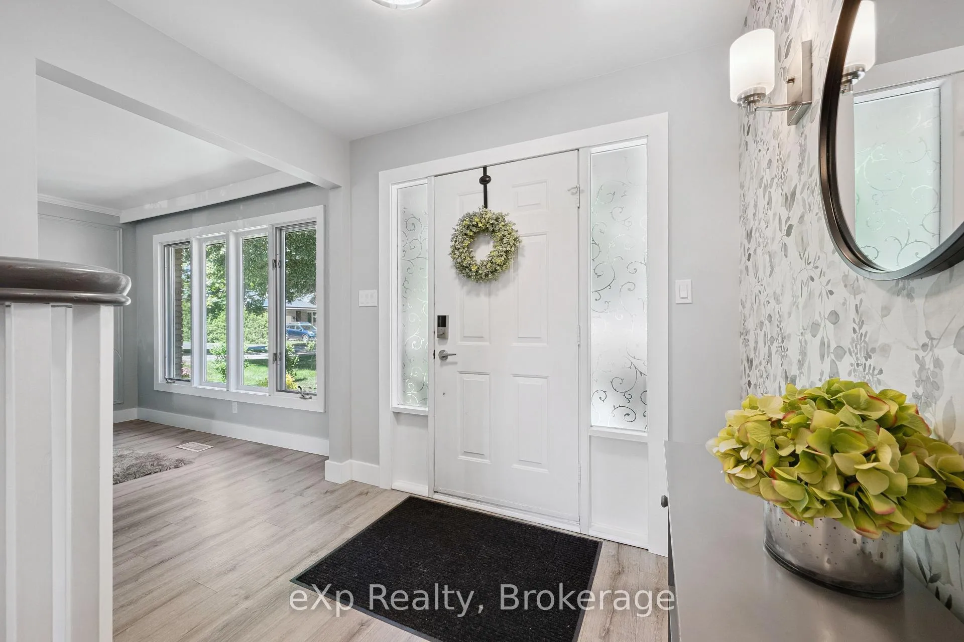 Photo 5 of 27 Notchwood Court, Kitchener, Idlewood — HOMEH