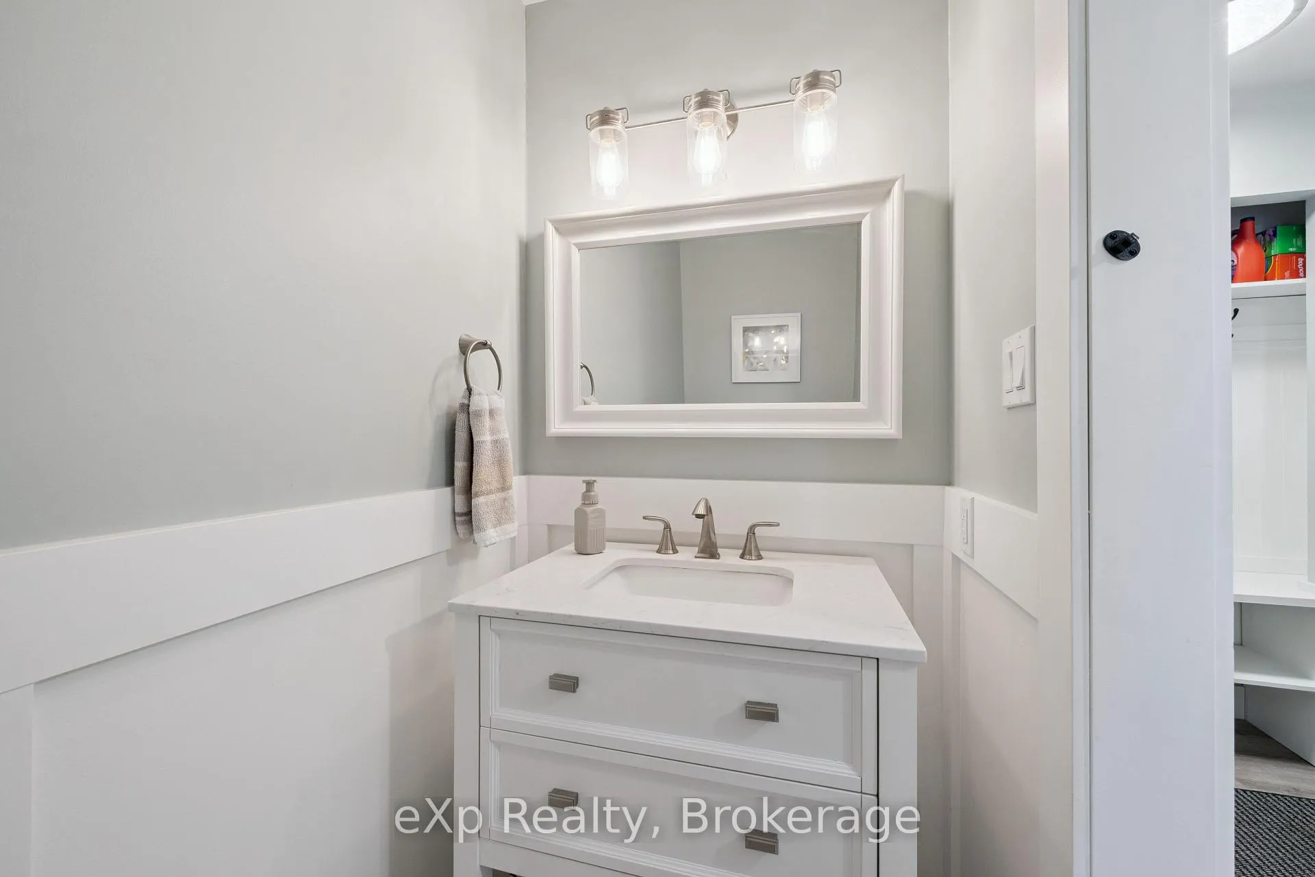 Photo 23 of 27 Notchwood Court, Kitchener, Idlewood — HOMEH
