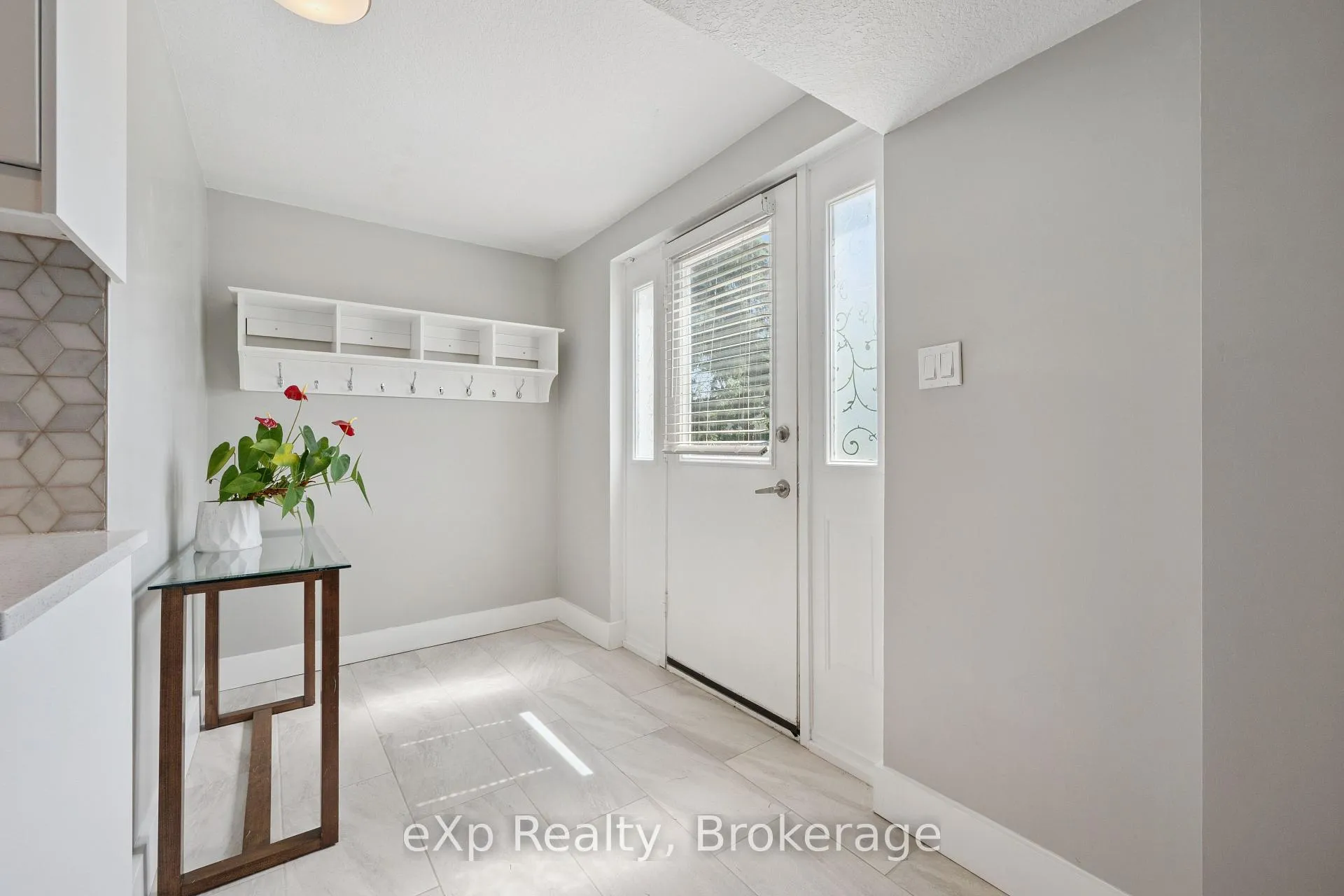 Photo 35 of 27 Notchwood Court, Kitchener, Idlewood — HOMEH