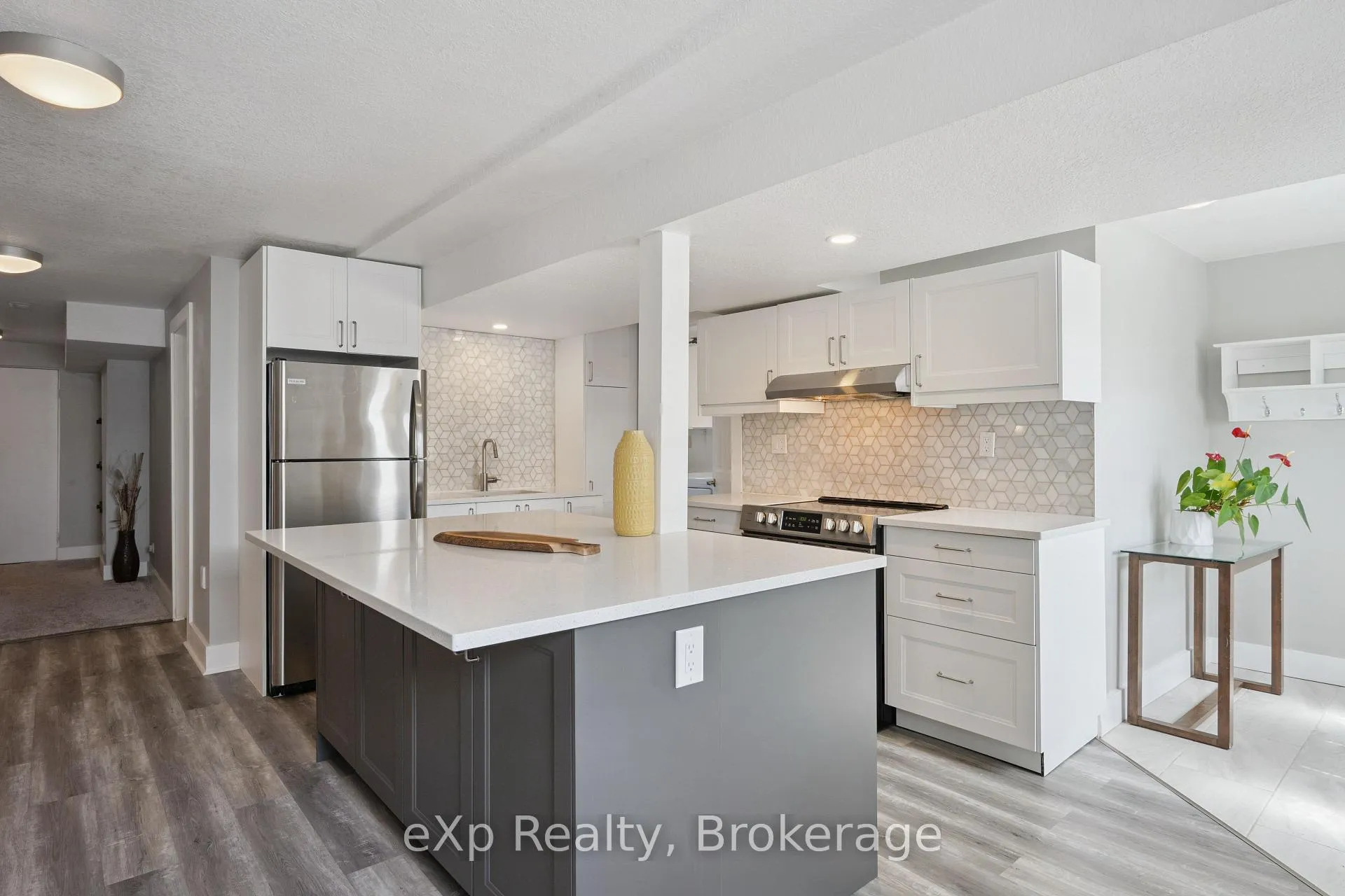 Photo 37 of 27 Notchwood Court, Kitchener, Idlewood — HOMEH
