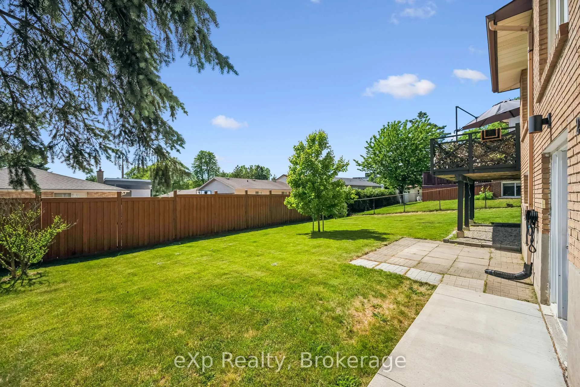 Photo 45 of 27 Notchwood Court, Kitchener, Idlewood — HOMEH