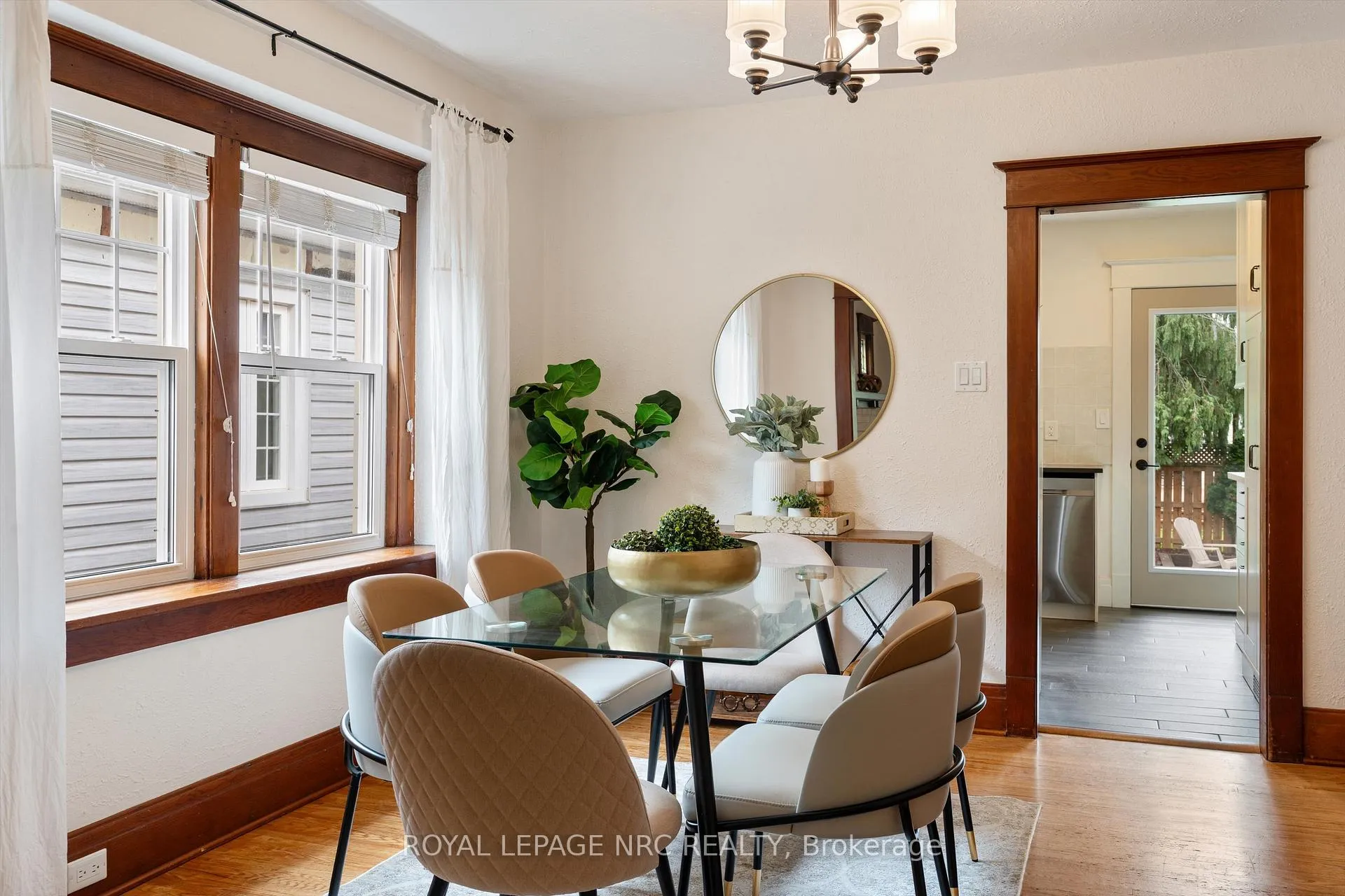 Photo 9 of 44 Beech Street, St. Catharines, Downtown — HOMEH