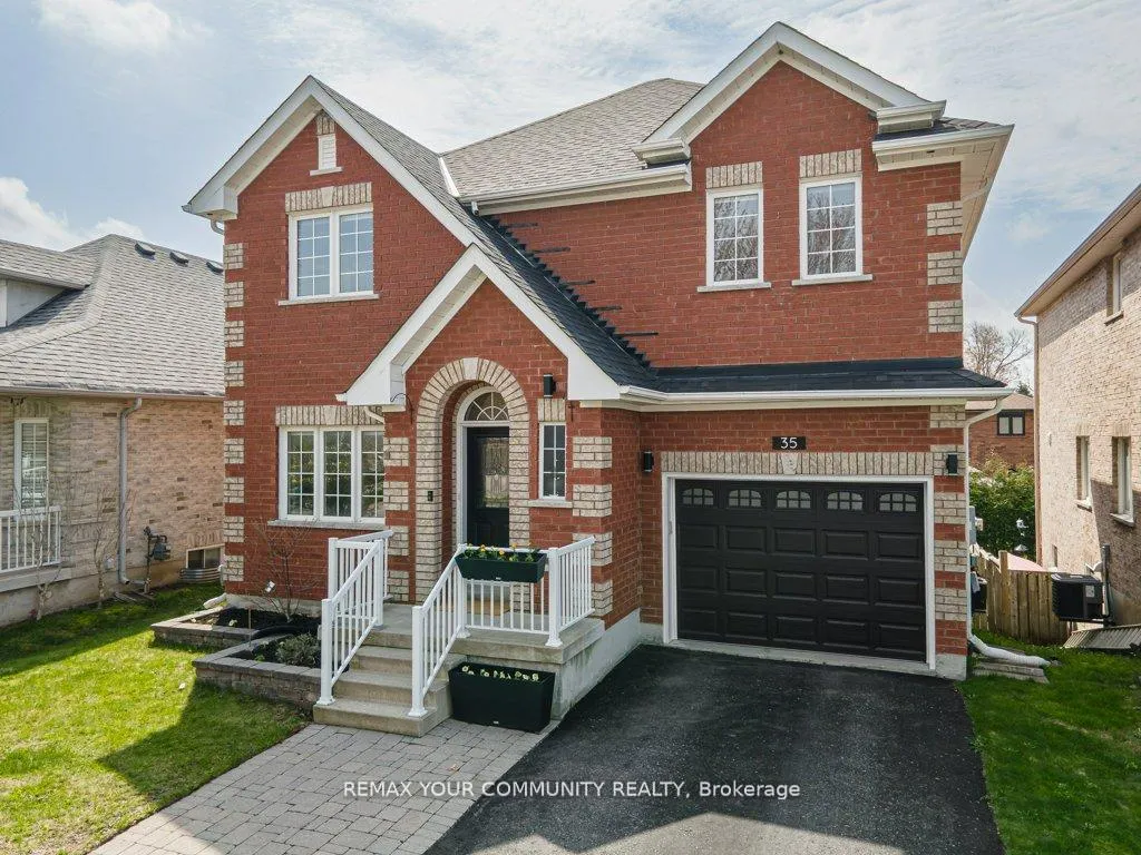 Photo 1 of 35 Laurelbank Crescent, Georgina, Keswick North — HOMEH