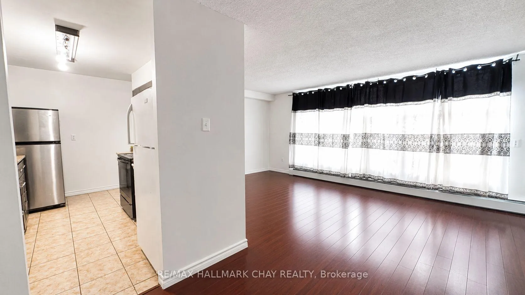 Photo 12 of Unit 905, 2645 Kipling Avenue, Etobicoke, Mount Olive-Silverstone-Jamestown — HOMEH