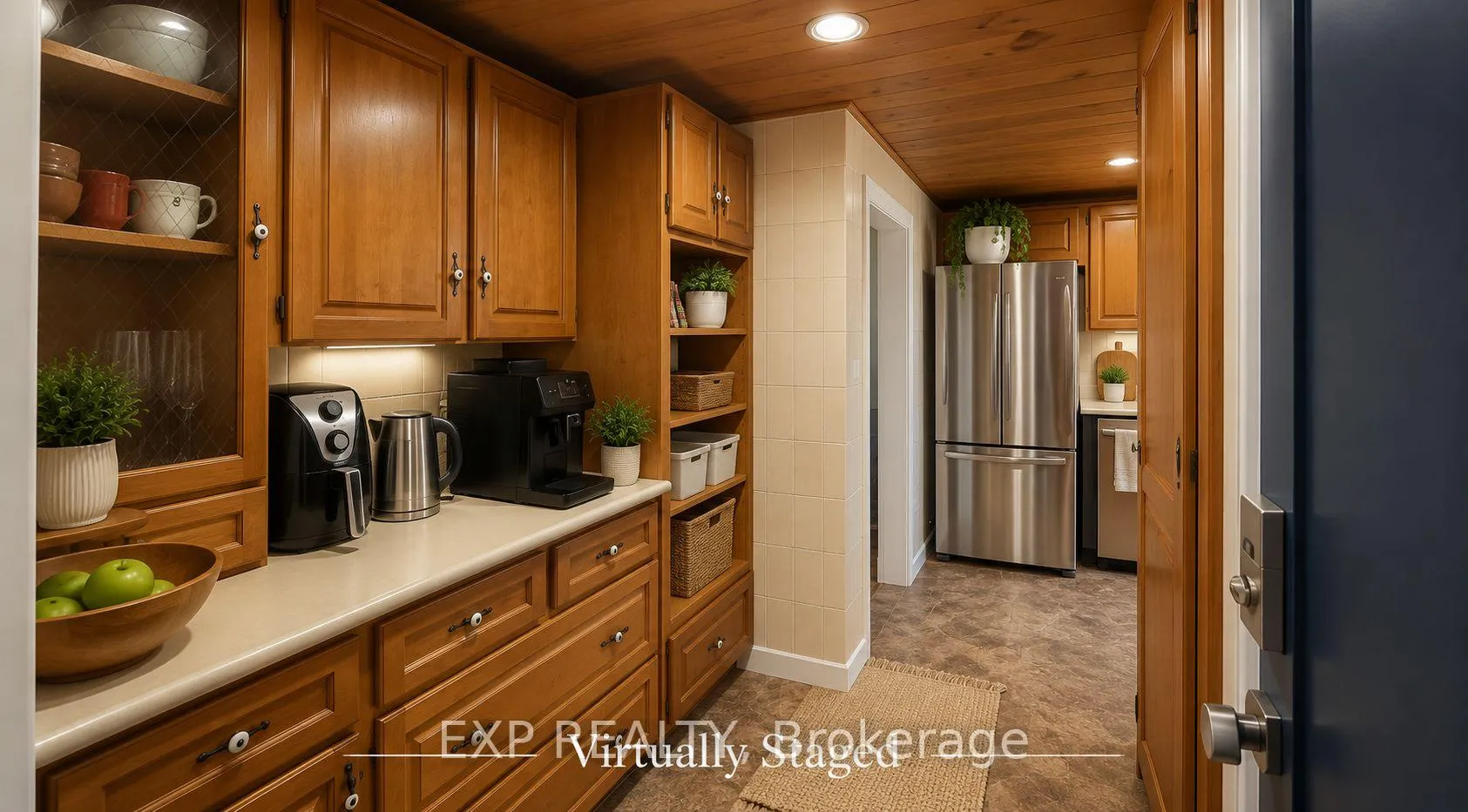Photo 5 of Unit Main Level, 32A Guest Street, Brampton, Downtown Brampton — HOMEH