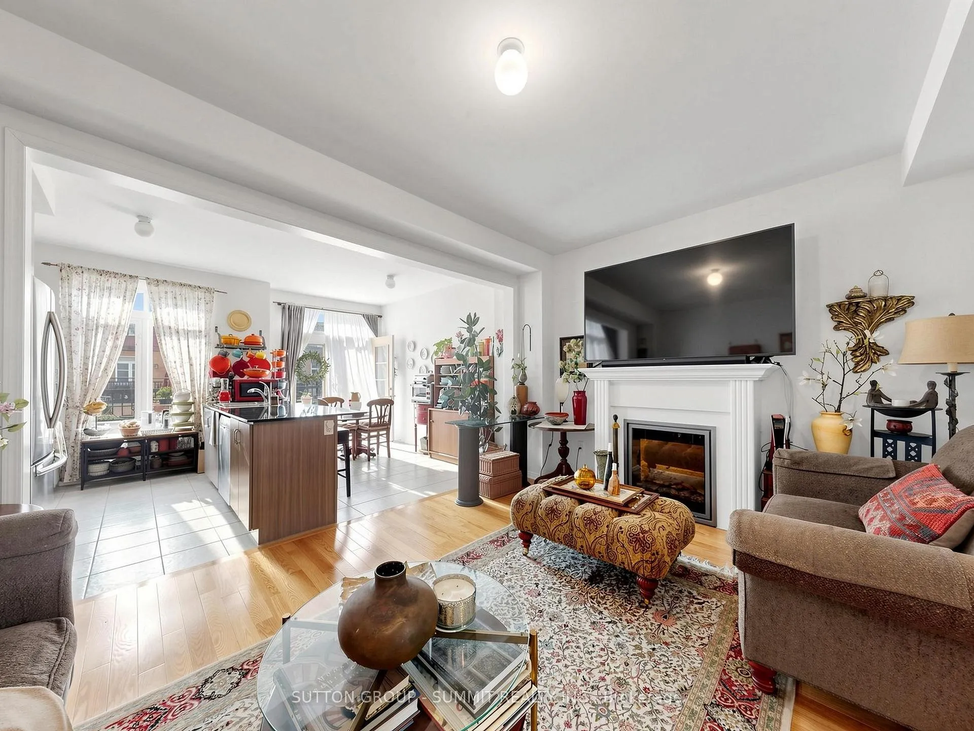 Photo 9 of 127 Armdale Road, Mississauga, Hurontario — HOMEH