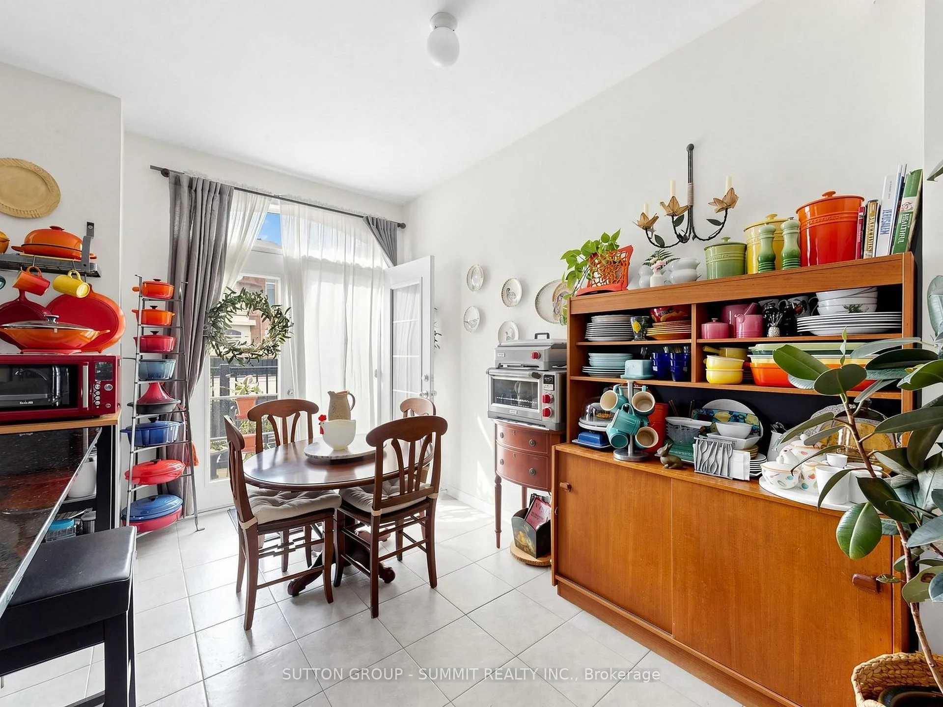 Photo 11 of 127 Armdale Road, Mississauga, Hurontario — HOMEH