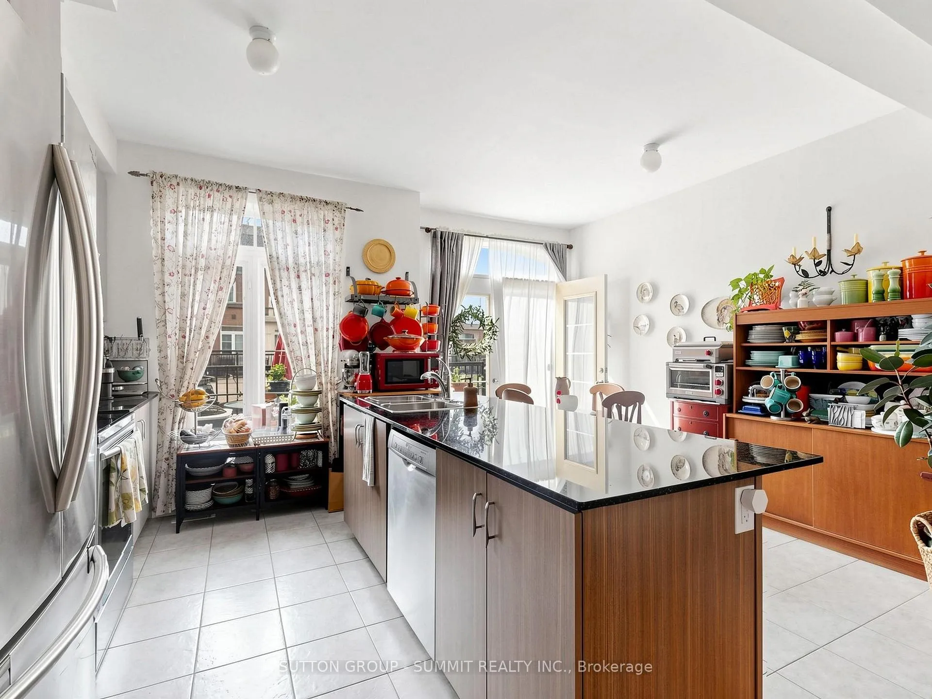 Photo 12 of 127 Armdale Road, Mississauga, Hurontario — HOMEH