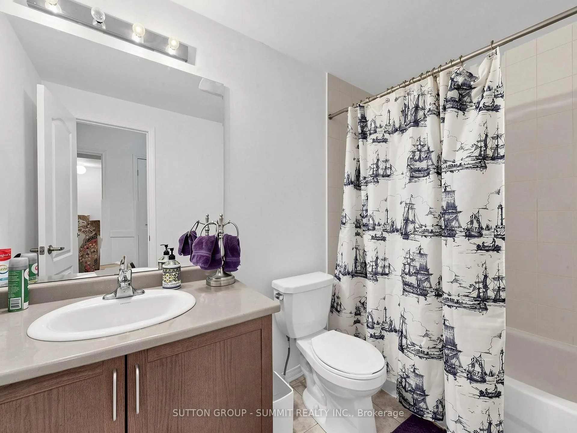 Photo 39 of 127 Armdale Road, Mississauga, Hurontario — HOMEH
