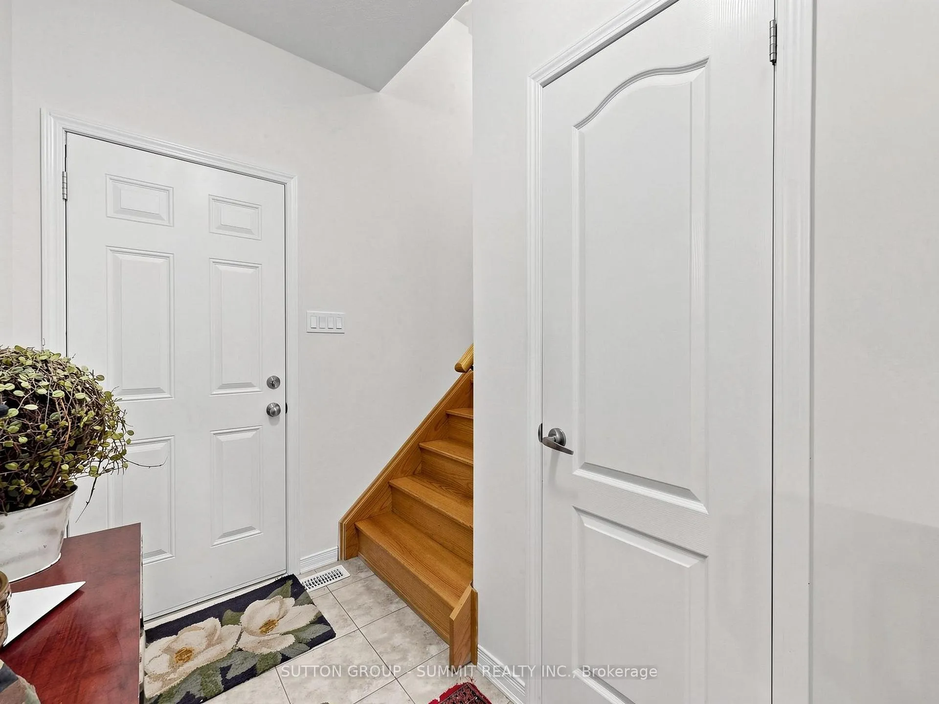 Photo 40 of 127 Armdale Road, Mississauga, Hurontario — HOMEH