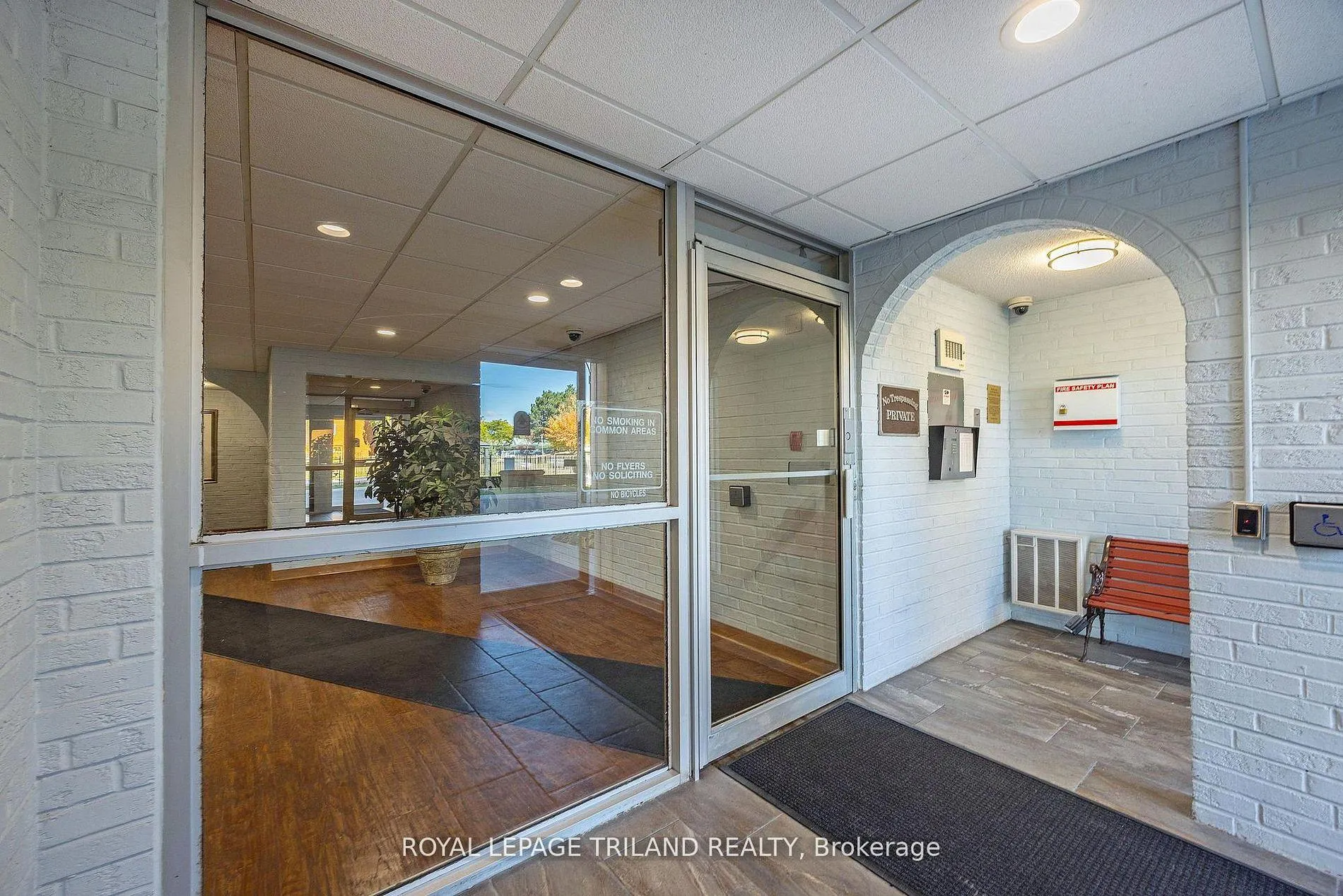 Photo 3 of Unit 302, 1106 Jalna Boulevard, London, South X — HOMEH