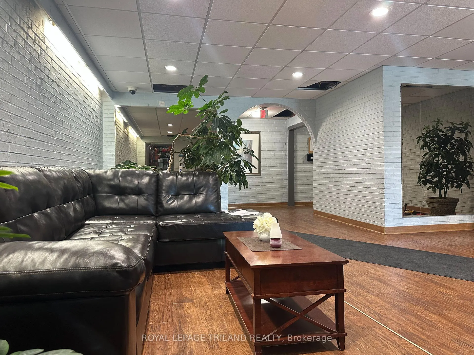 Photo 6 of Unit 302, 1106 Jalna Boulevard, London, South X — HOMEH
