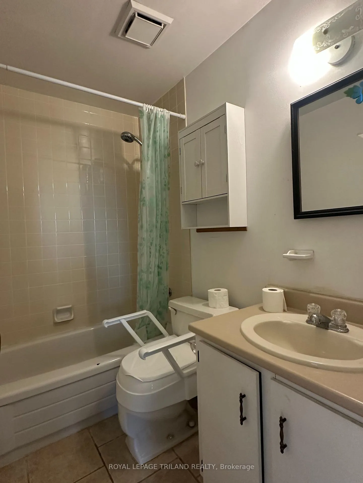Photo 9 of Unit 302, 1106 Jalna Boulevard, London, South X — HOMEH