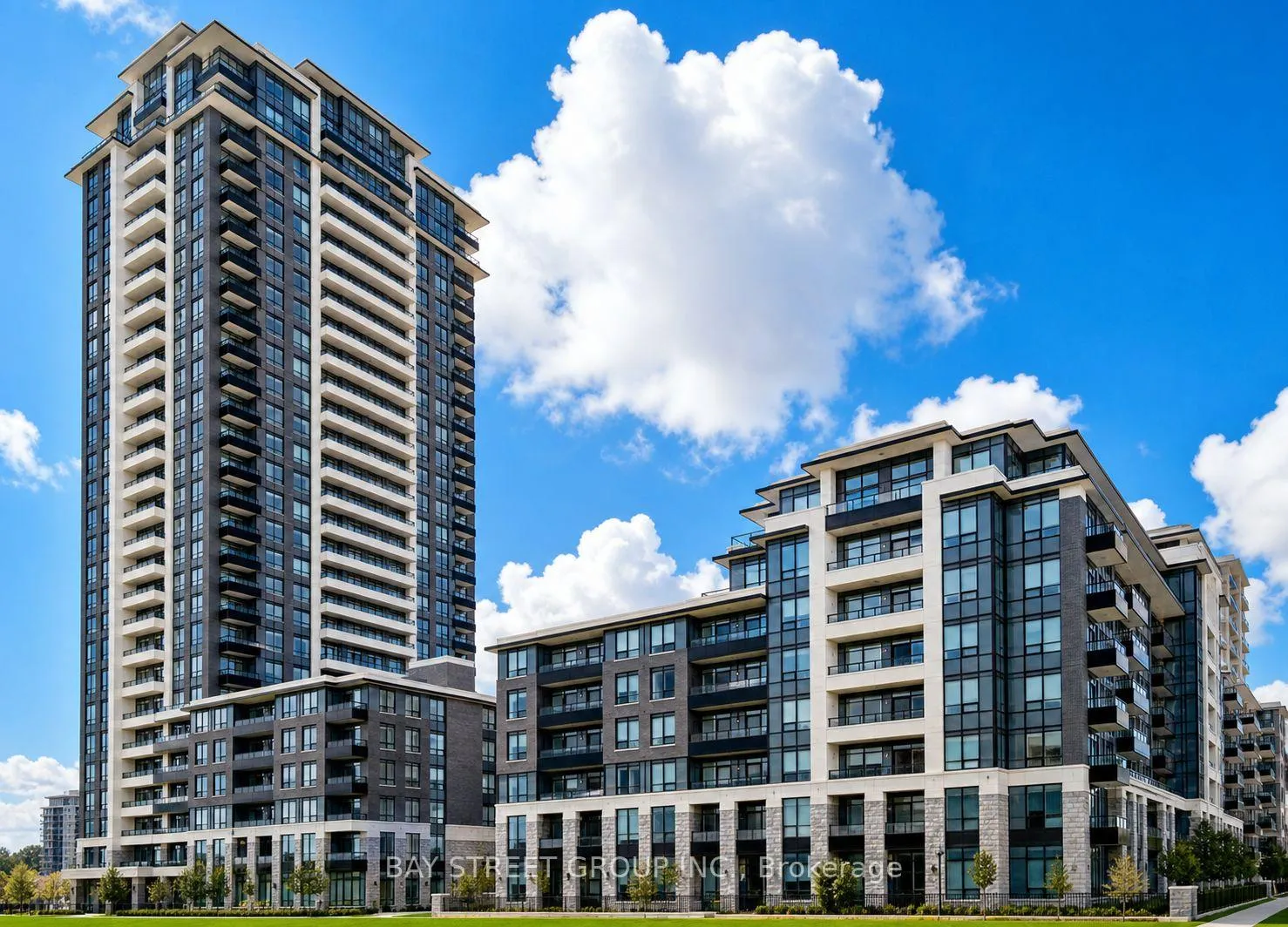 Photo 1 of Unit PH 03, 15 Water Walk Drive, Markham, Unionville — HOMEH
