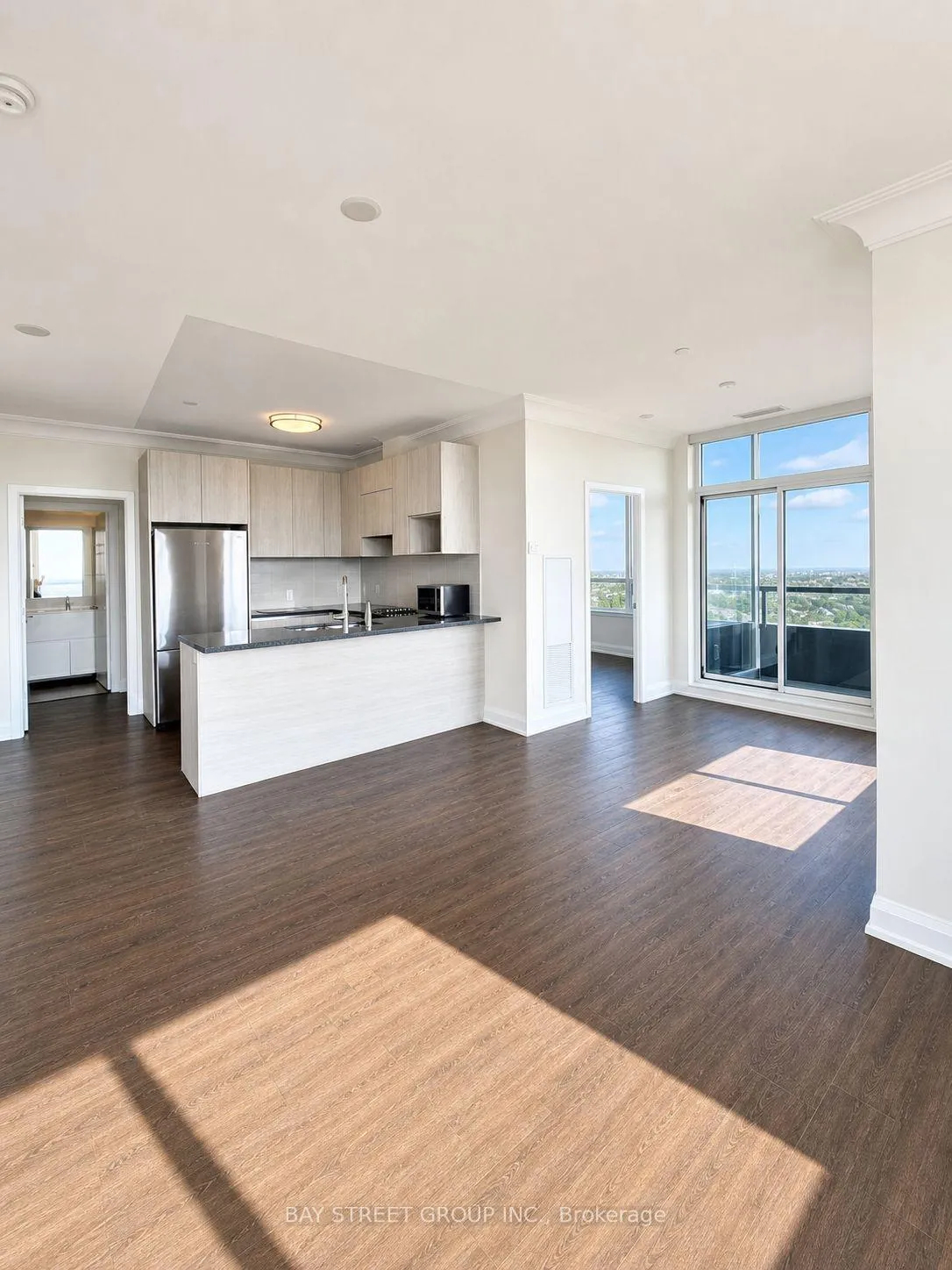 Photo 6 of Unit PH 03, 15 Water Walk Drive, Markham, Unionville — HOMEH