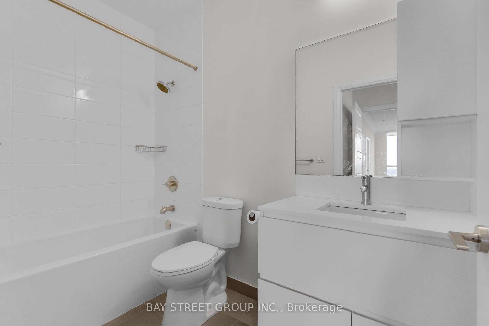 Photo 37 of Unit PH 03, 15 Water Walk Drive, Markham, Unionville — HOMEH